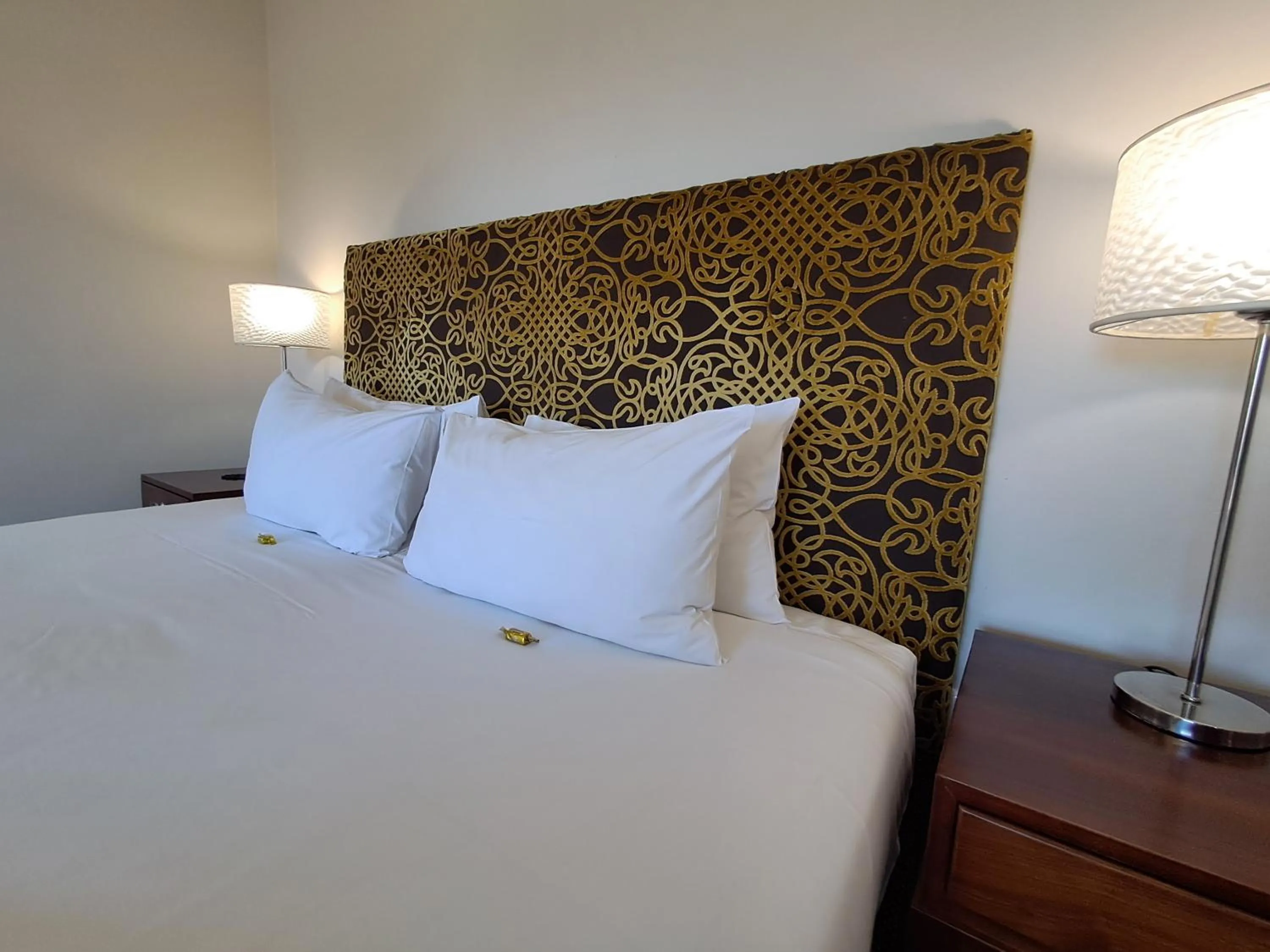 Bed in Wild Mushroom Country House