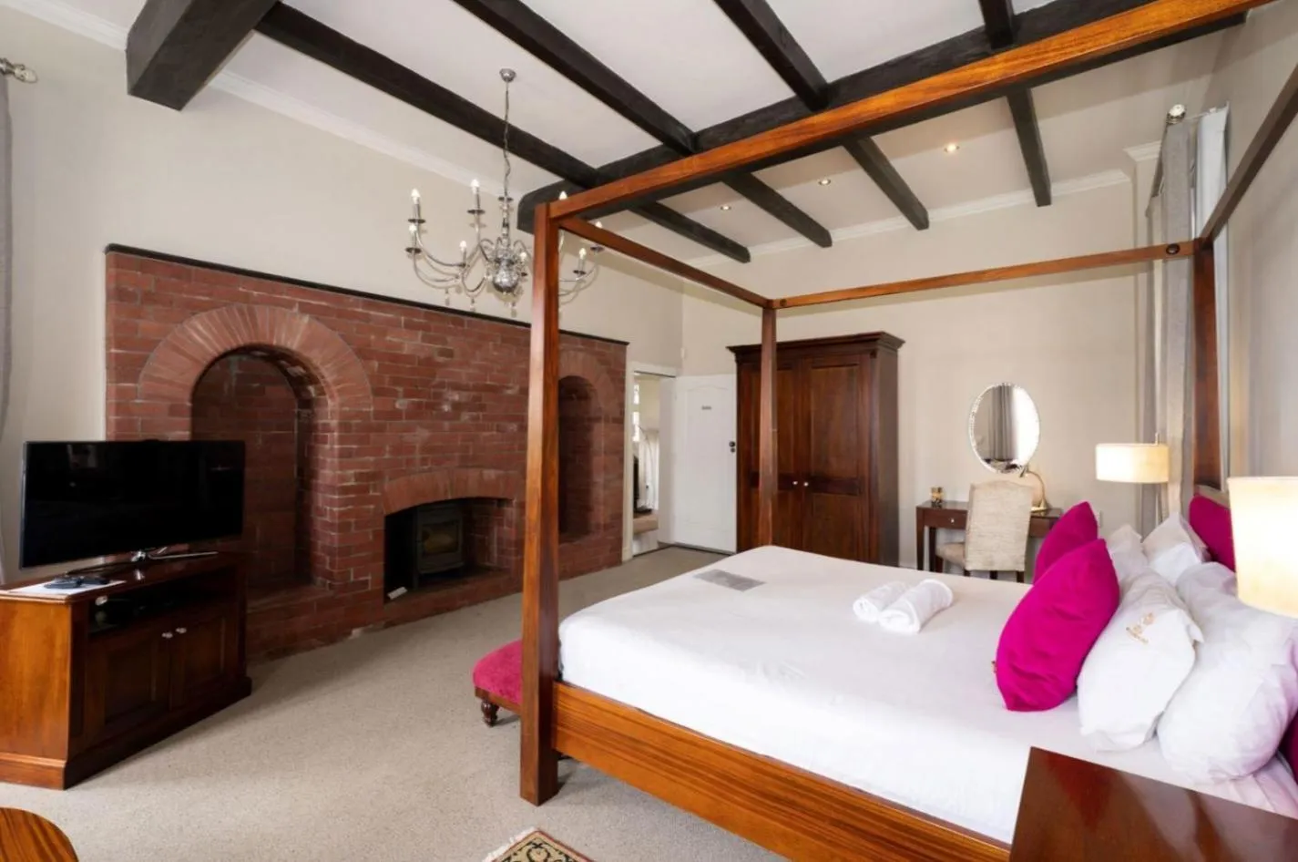 Bedroom, Bed in Wild Mushroom Country House