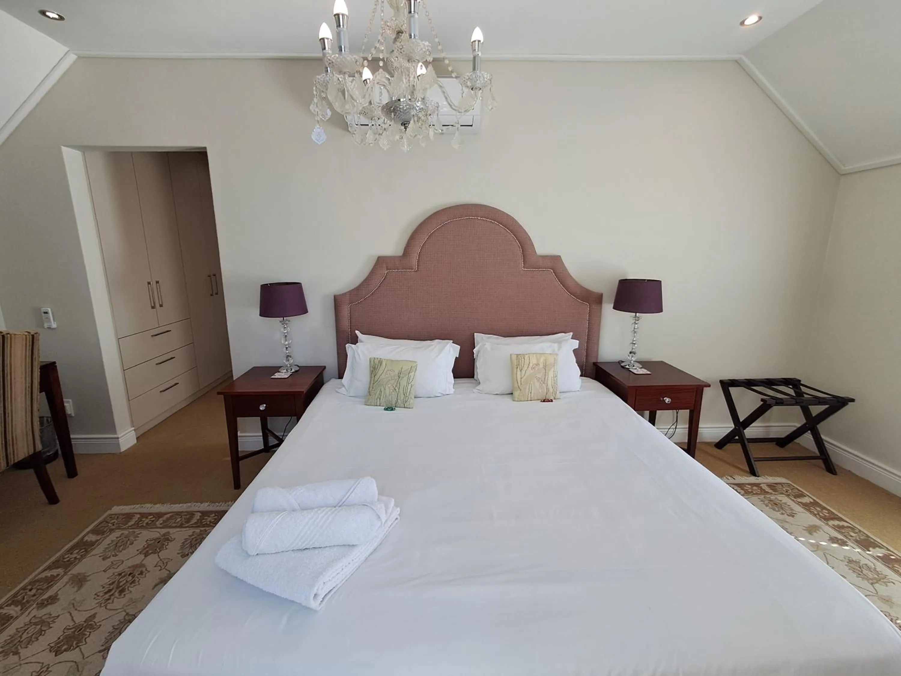 Bed in Wild Mushroom Country House