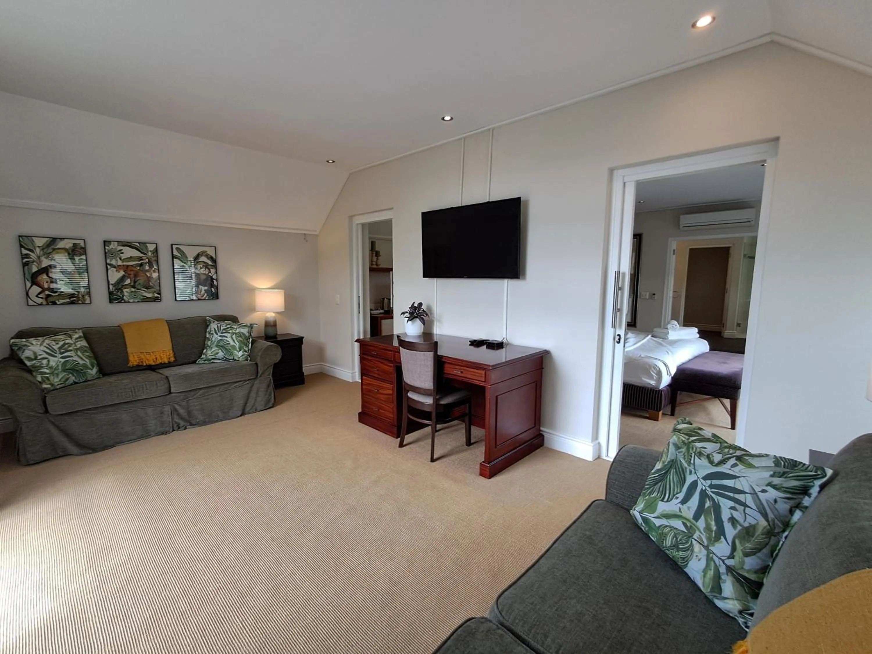 TV and multimedia in Wild Mushroom Country House