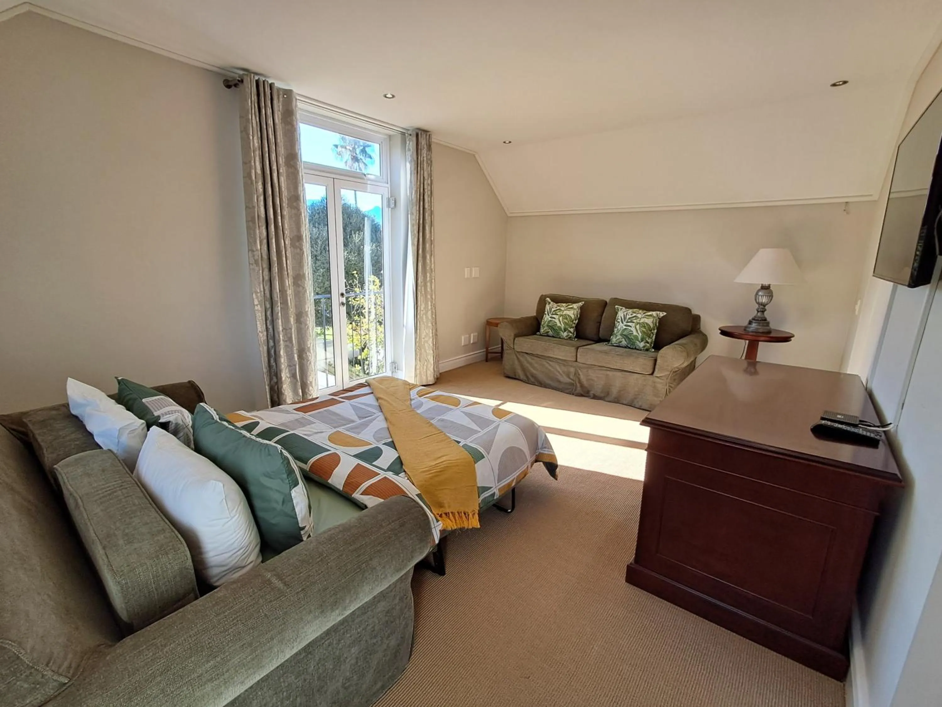 Bedroom, Bed in Wild Mushroom Country House
