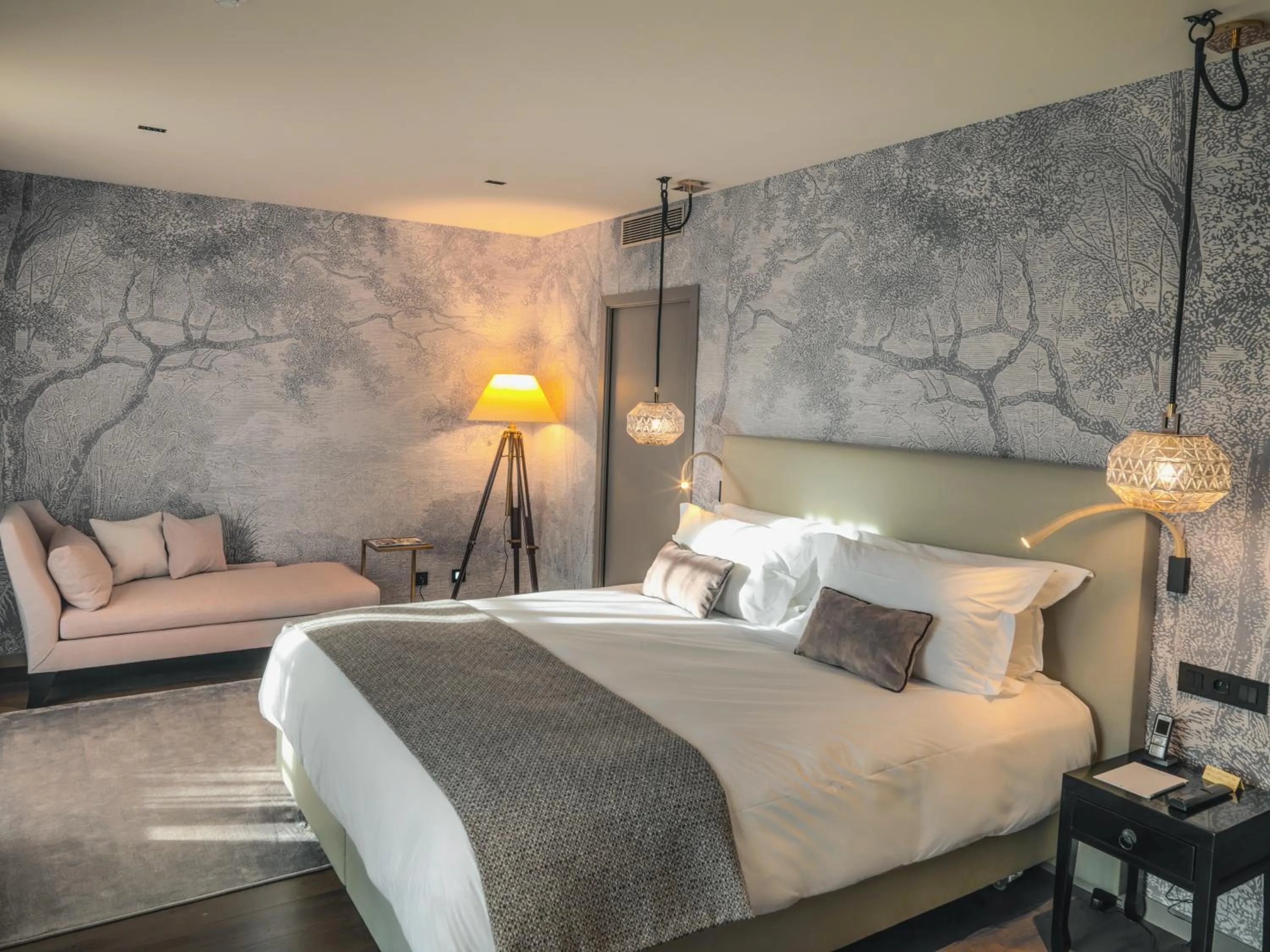 Bed in Chateau De Germigney