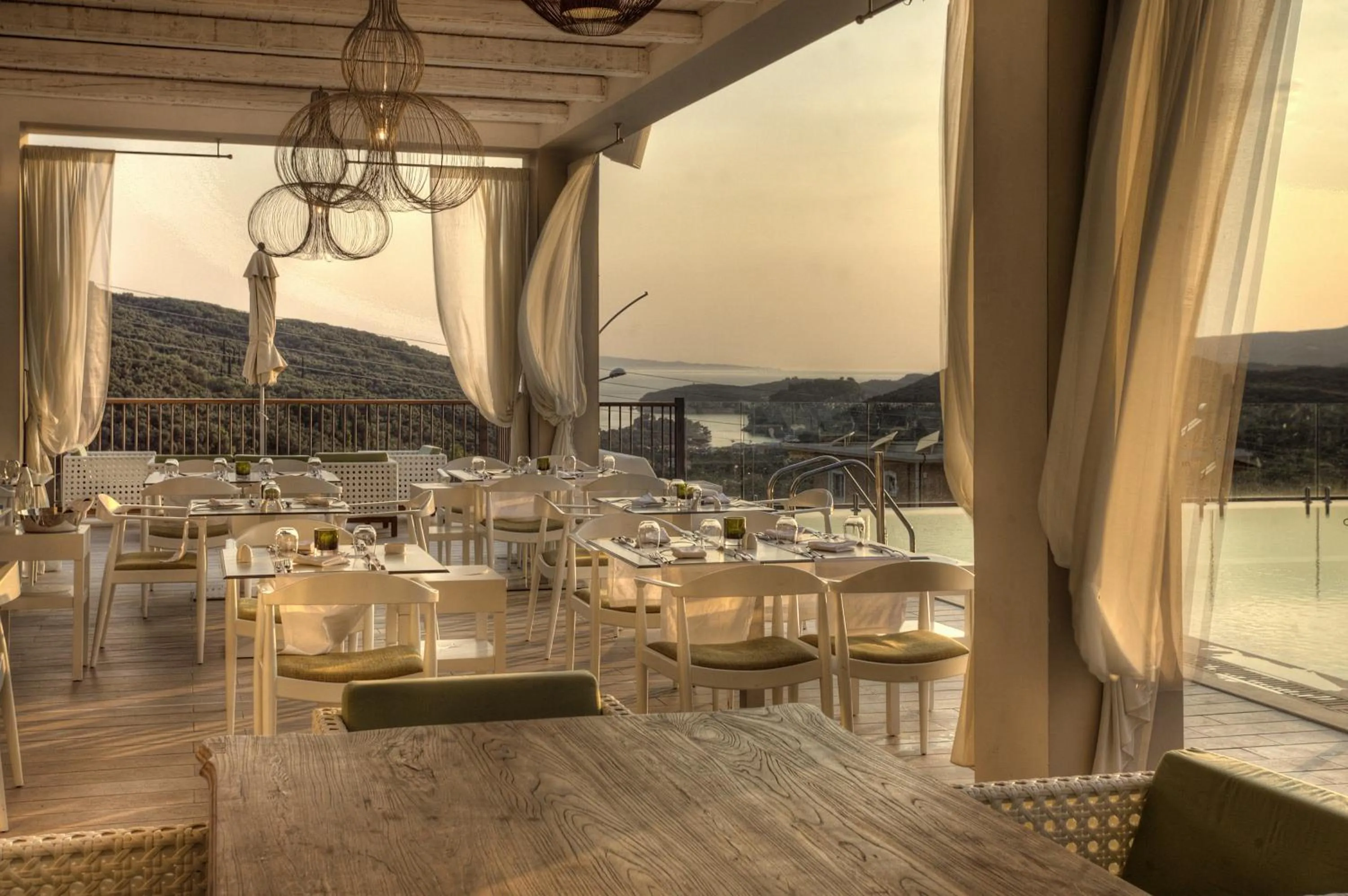 Restaurant/places to eat in Salvator Villas & Spa Hotel