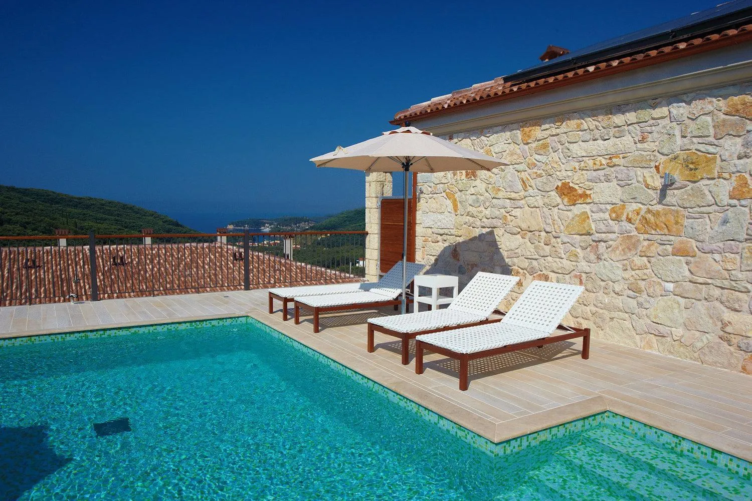 Day in Salvator Villas & Spa Hotel