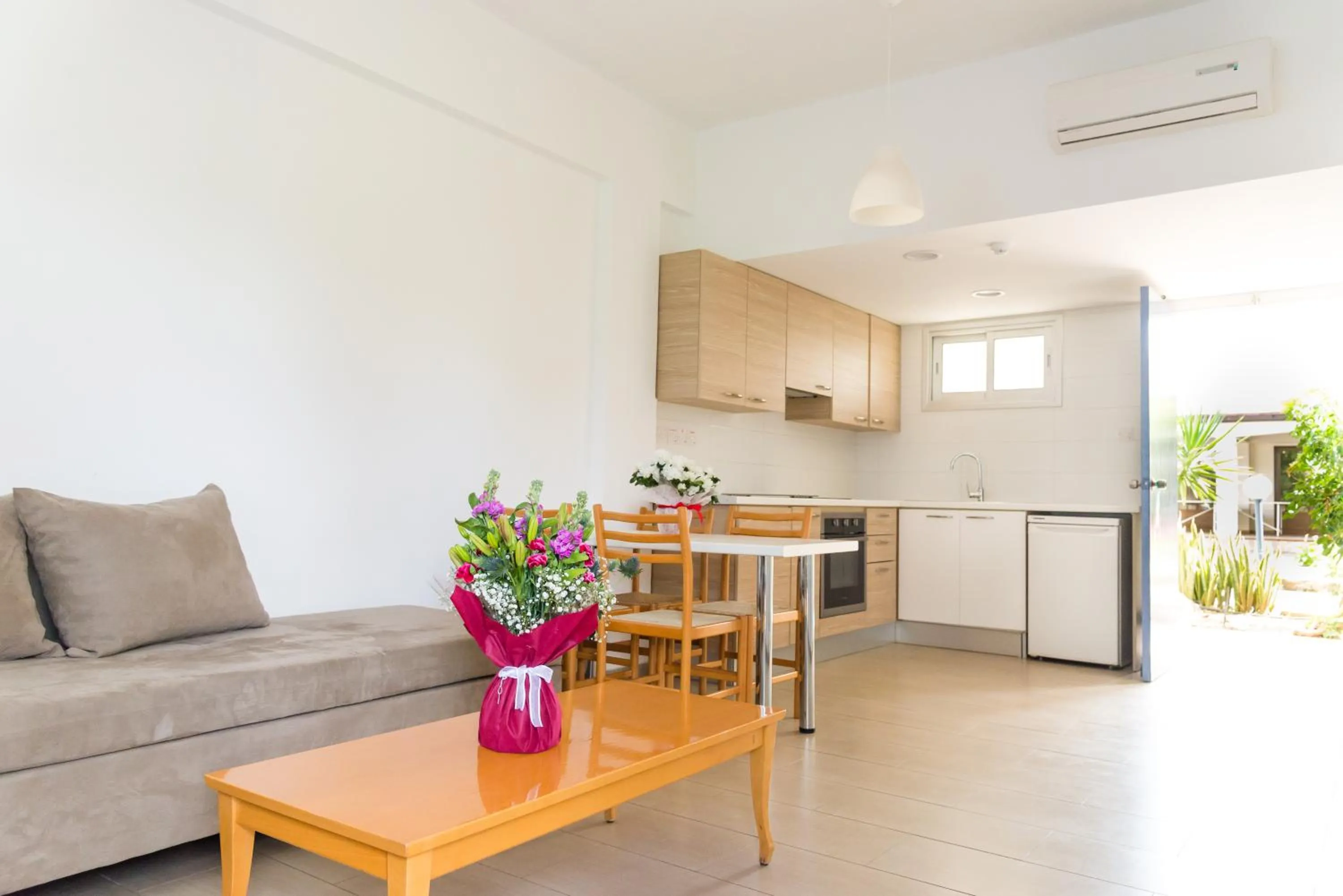 Living room in Helios Bay Hotel and Suites