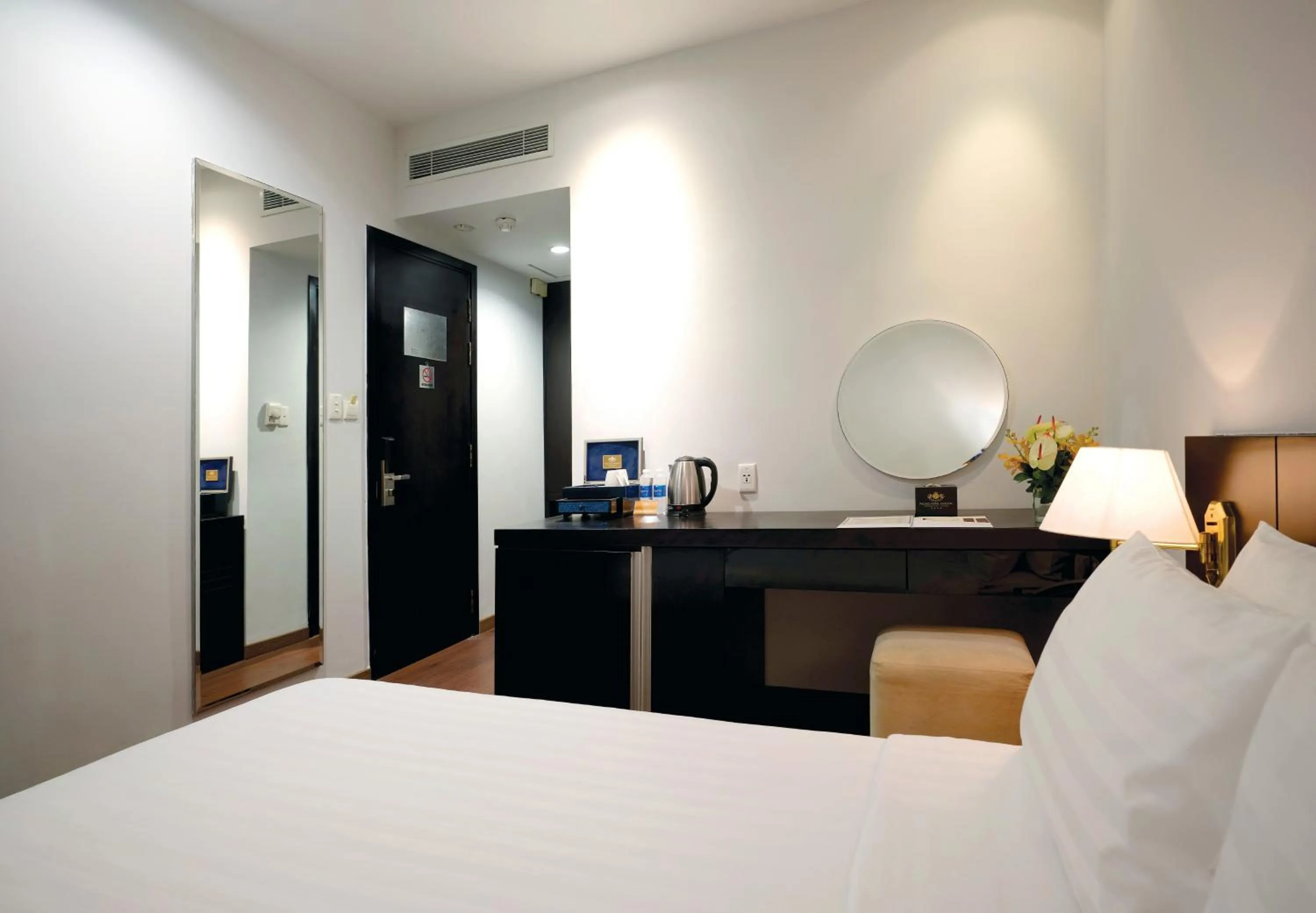 Bed in Palace Hotel Saigon