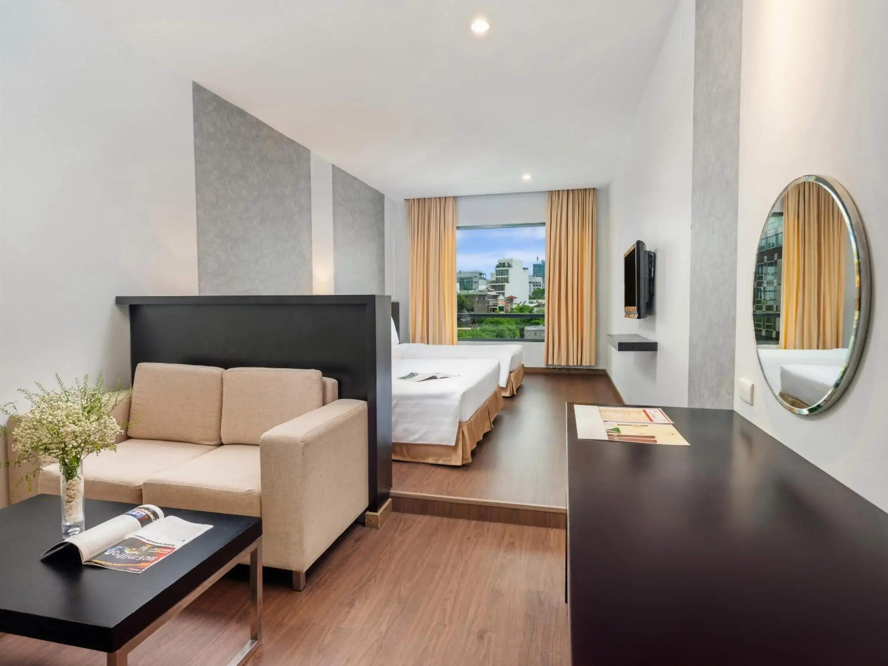 Family Suite in Palace Hotel Saigon Family Suite in Palace Hotel Saigon