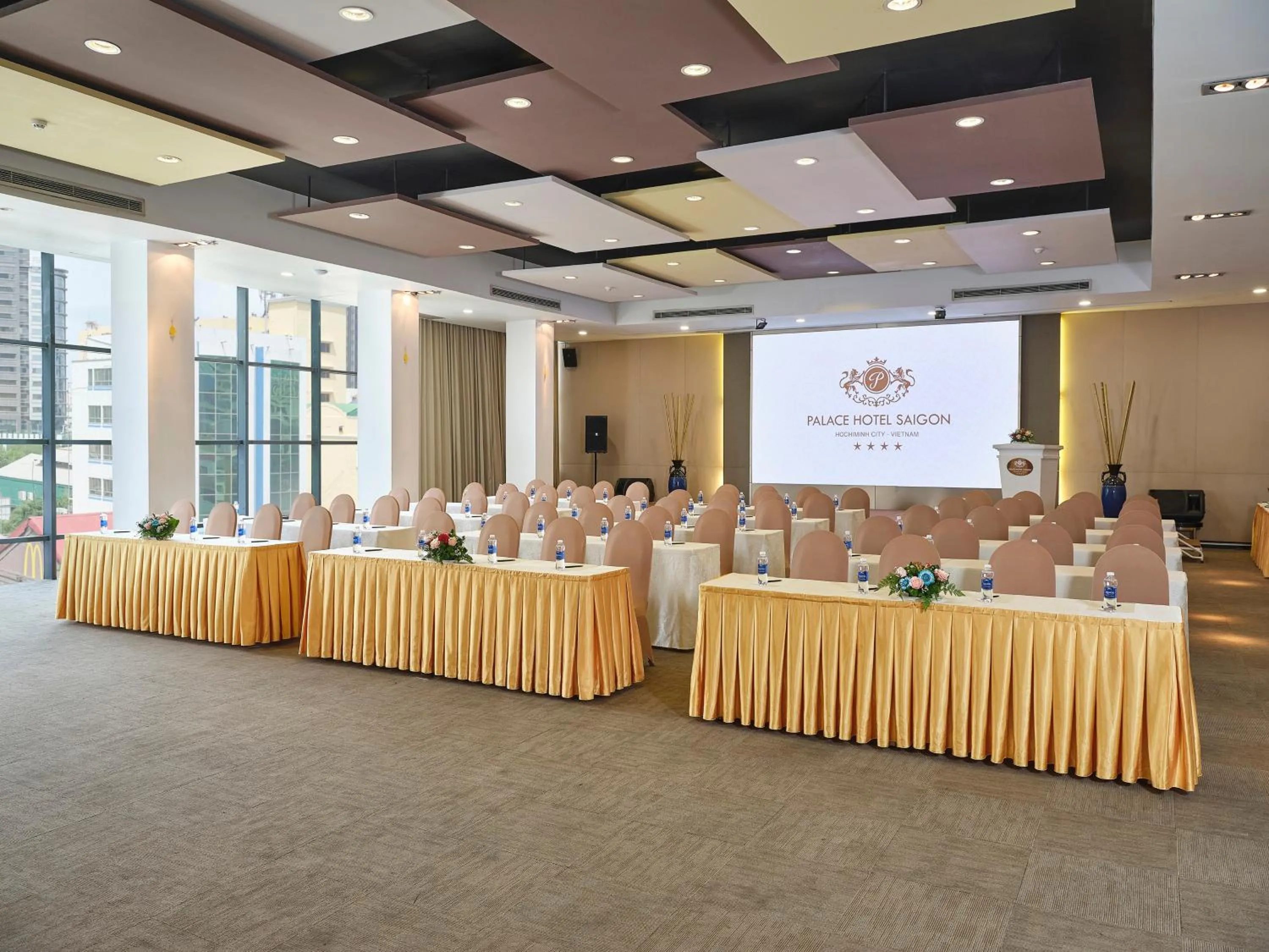 Banquet/Function facilities in Palace Hotel Saigon