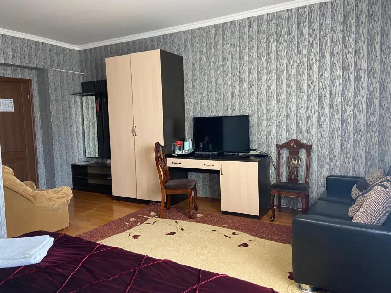 Large Double Room - single occupancy in Mini-Hotel Pulsar Large Double Room - single occupancy in Mini-Hotel Pulsar