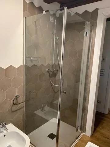 Single Room with Private Bathroom in La Posa degli Agri