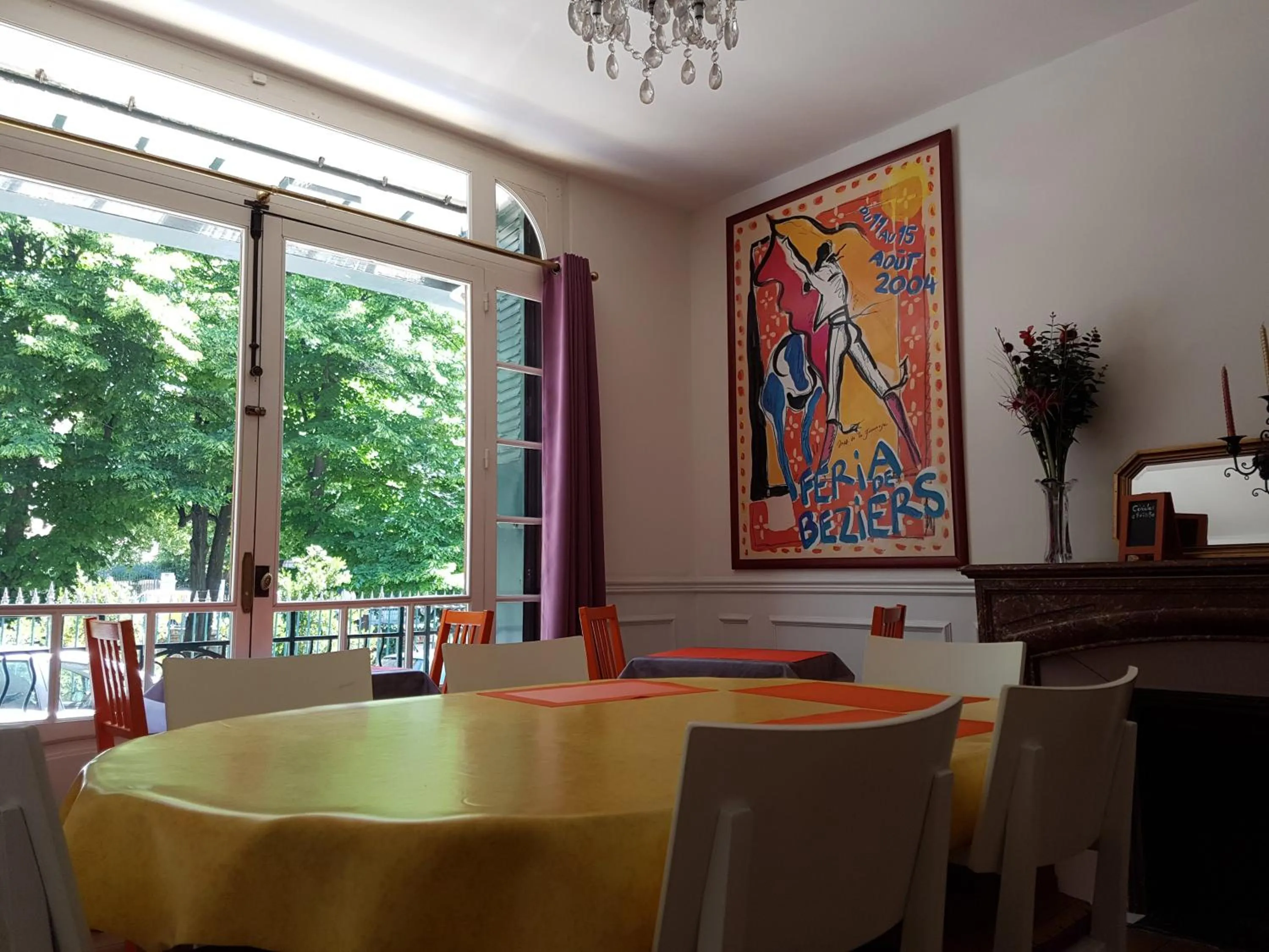 Hôtel Des Poètes avec parking sur réservation