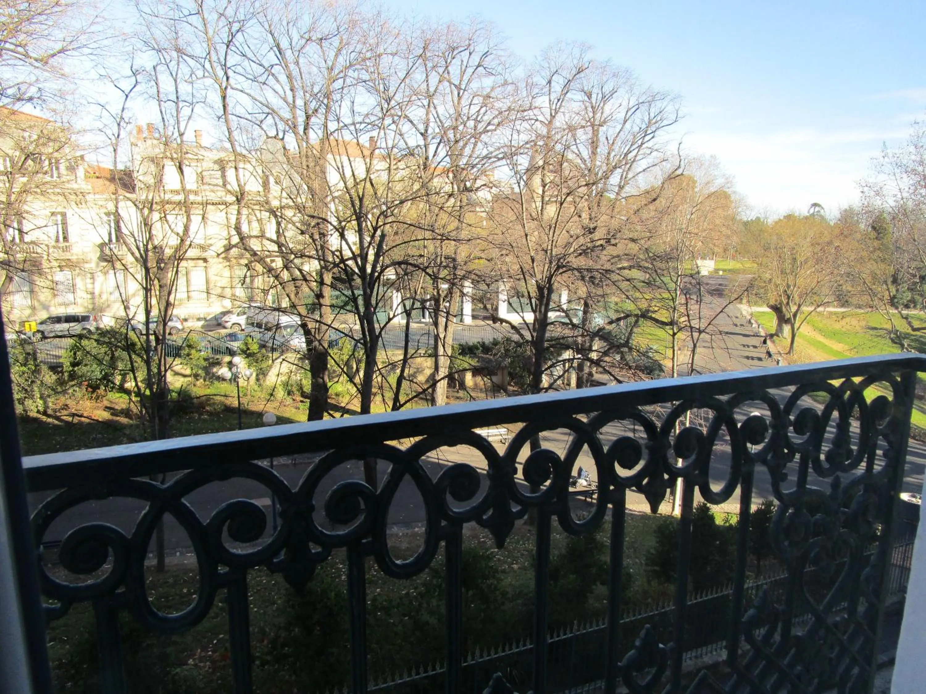 Bedroom in Hôtel Des Poètes avec parking sur réservation