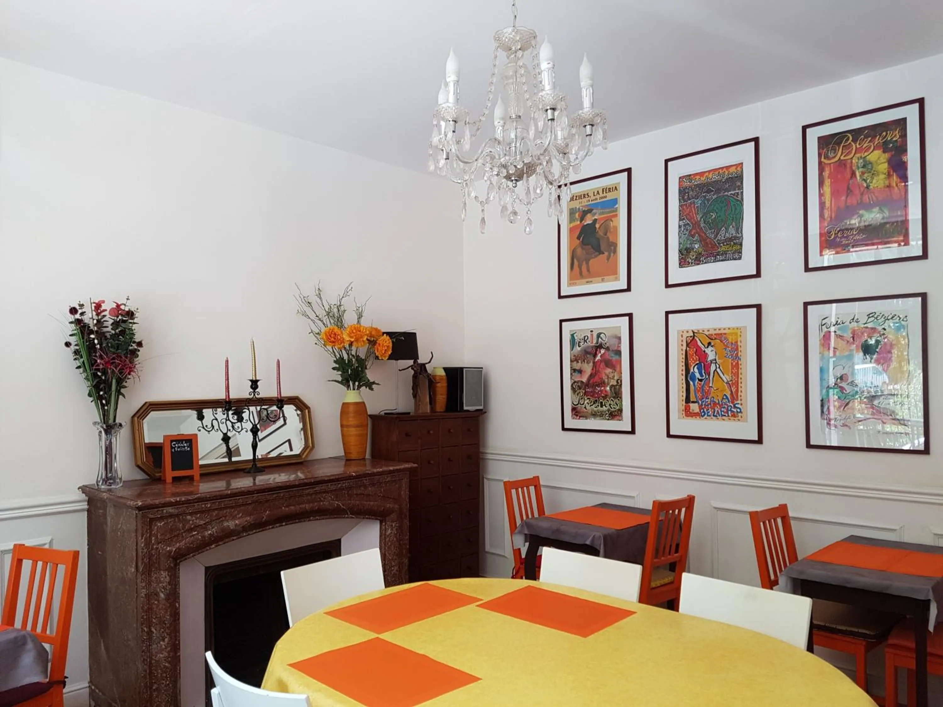 Hôtel Des Poètes avec parking sur réservation