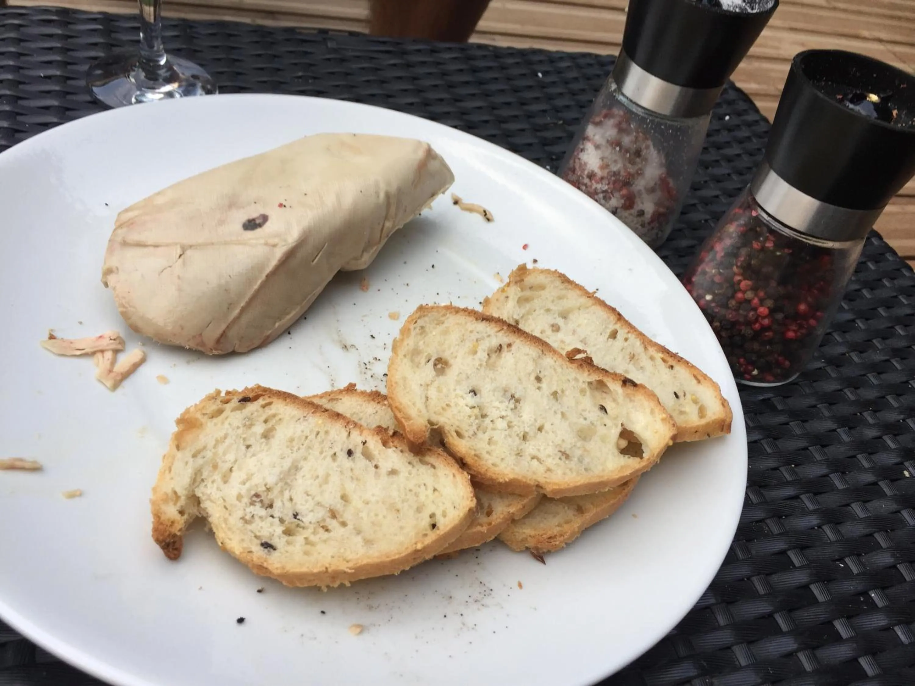 " Venez DormiR Chez Nous " #Condom#Gascogne#d'Artagnan#Armagnac#Le Bonheur est dans le GERS