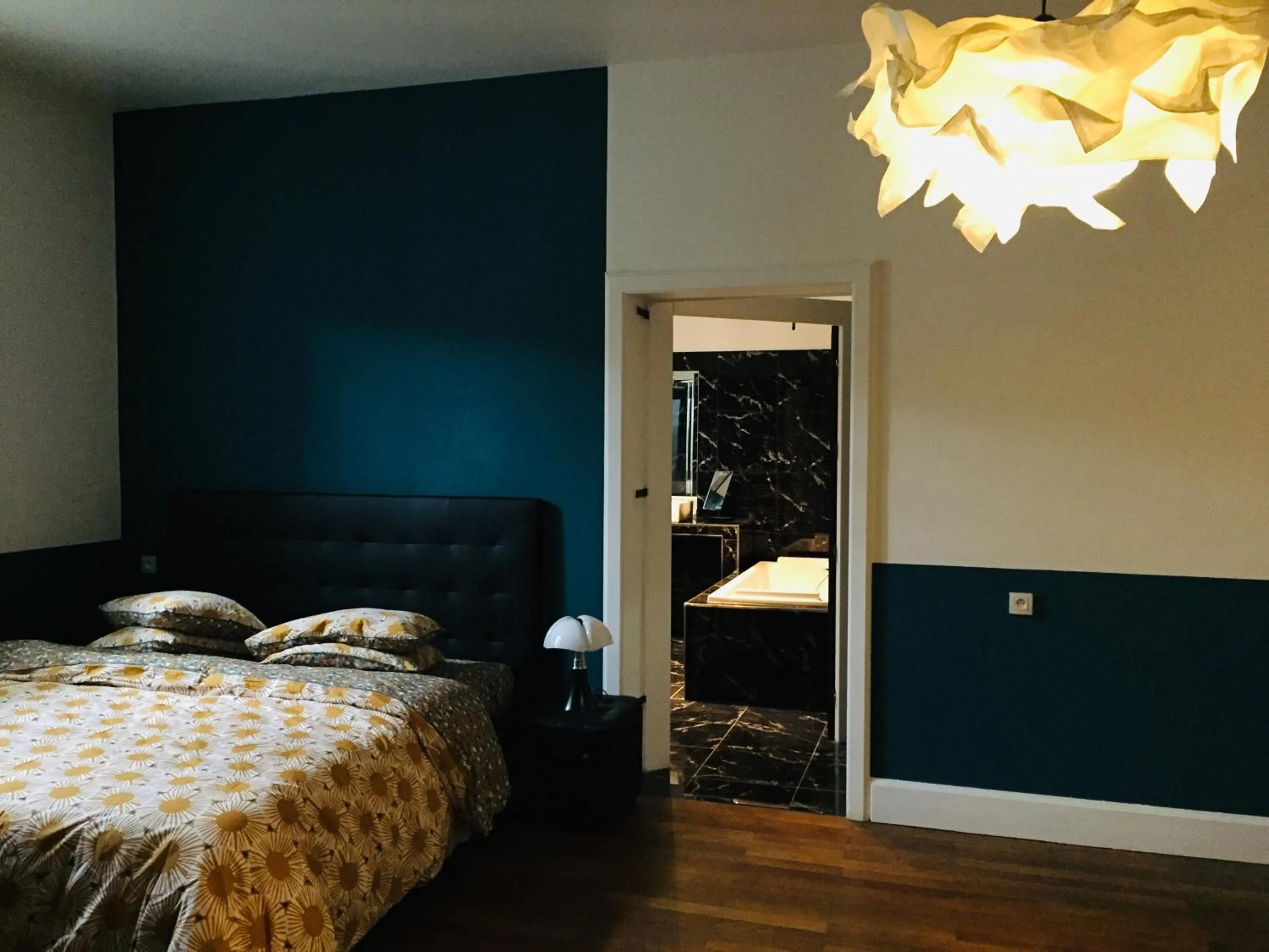 " Venez DormiR Chez Nous " #Condom#Gascogne#d'Artagnan#Armagnac#Le Bonheur est dans le GERS