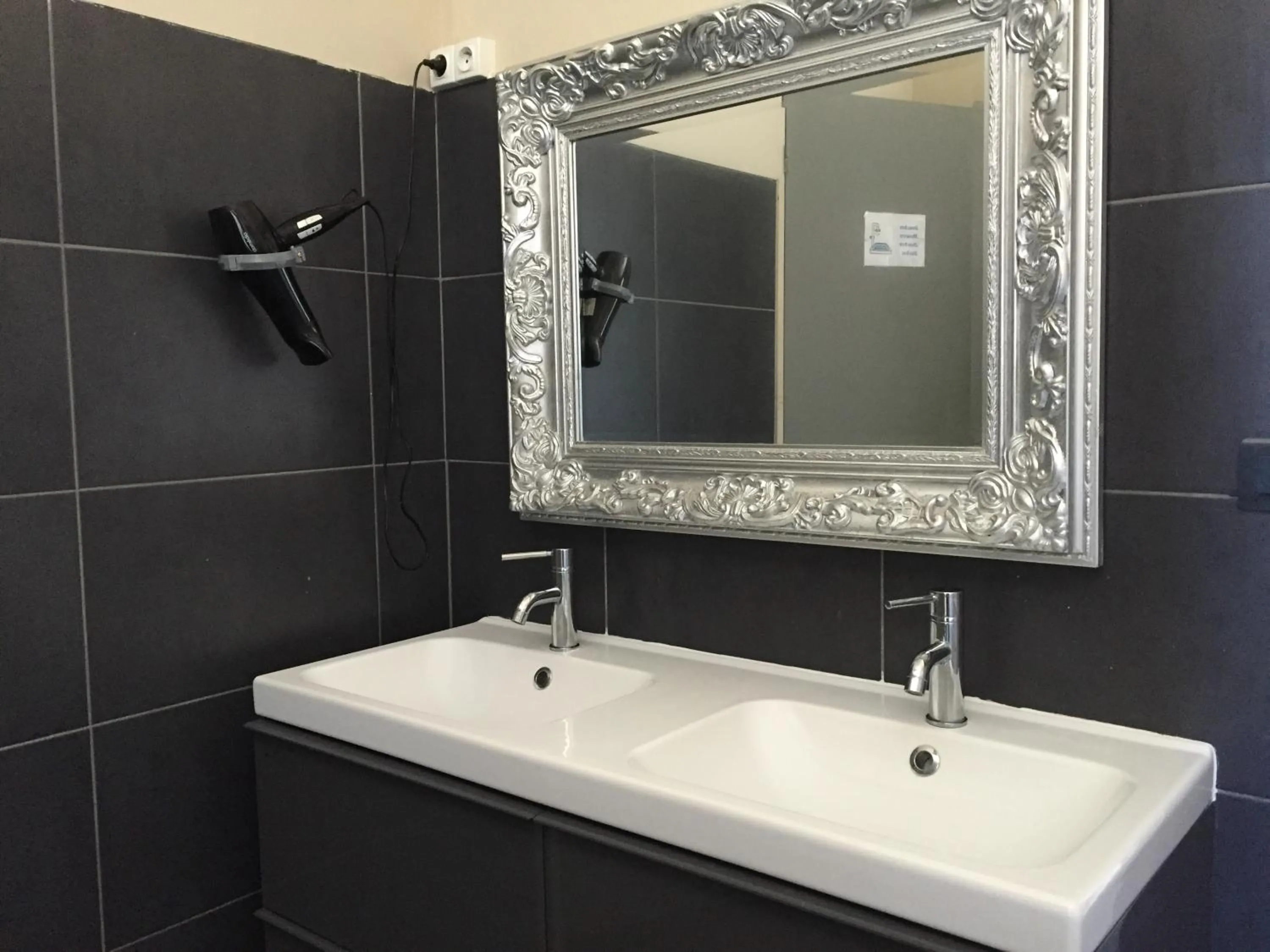 Property building in " Venez DormiR Chez Nous " #Condom#Gascogne#d'Artagnan#Armagnac#Le Bonheur est dans le GERS