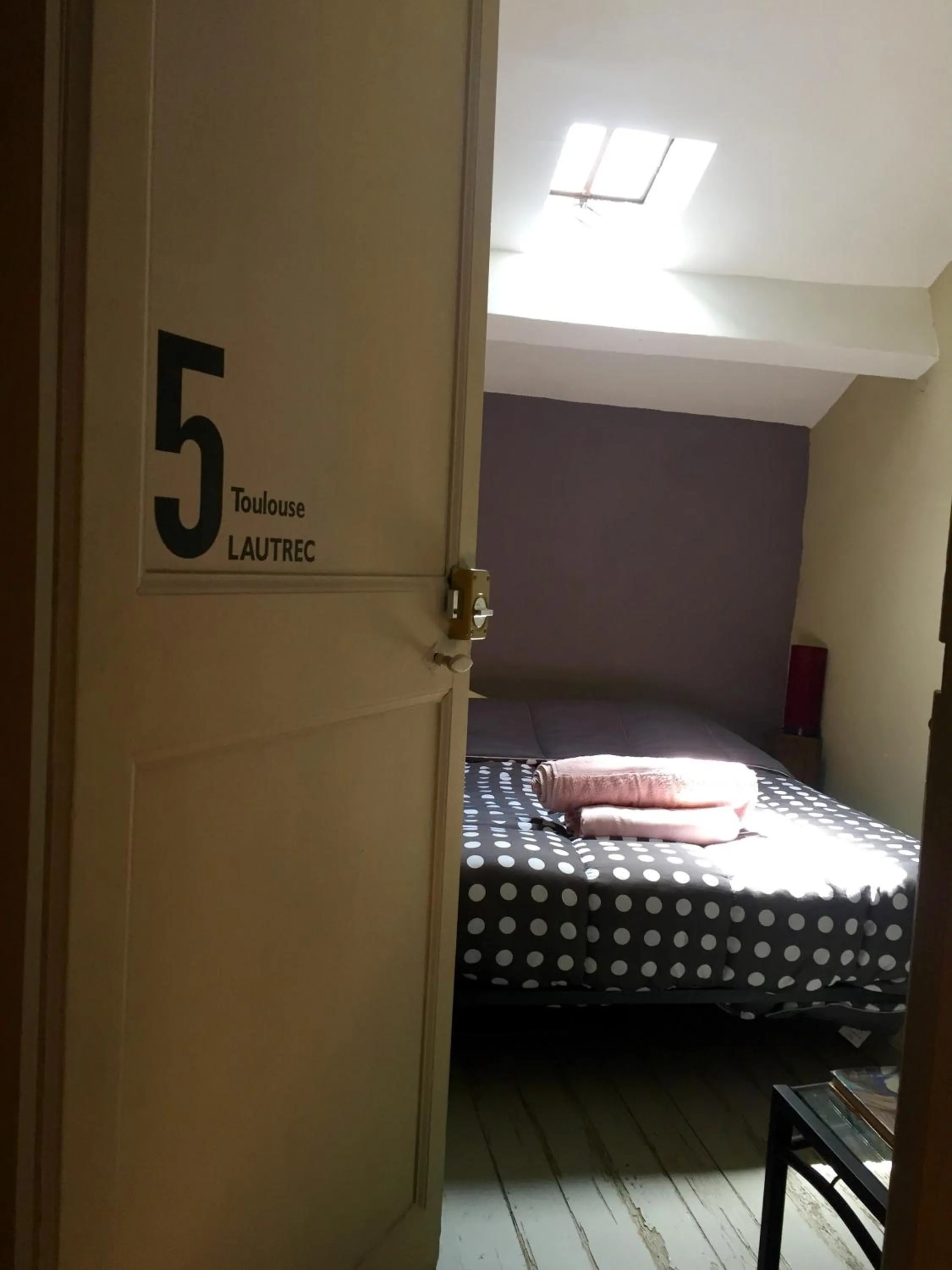 Bed in " Venez DormiR Chez Nous " #Condom#Gascogne#d'Artagnan#Armagnac#Le Bonheur est dans le GERS