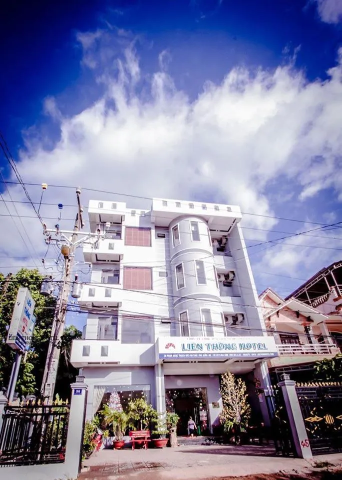 Facade/entrance in Lien Thong Hotel