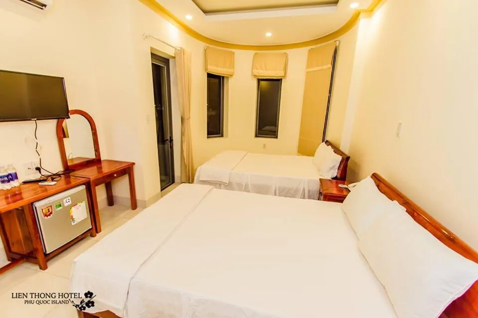 Photo of the whole room in Lien Thong Hotel