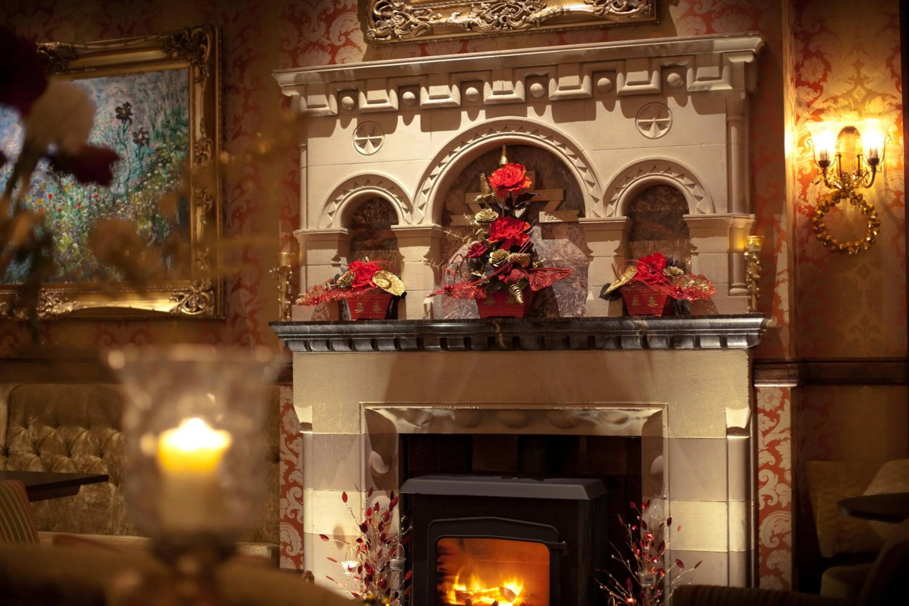 Lounge or bar in Camelot Castle Hotel