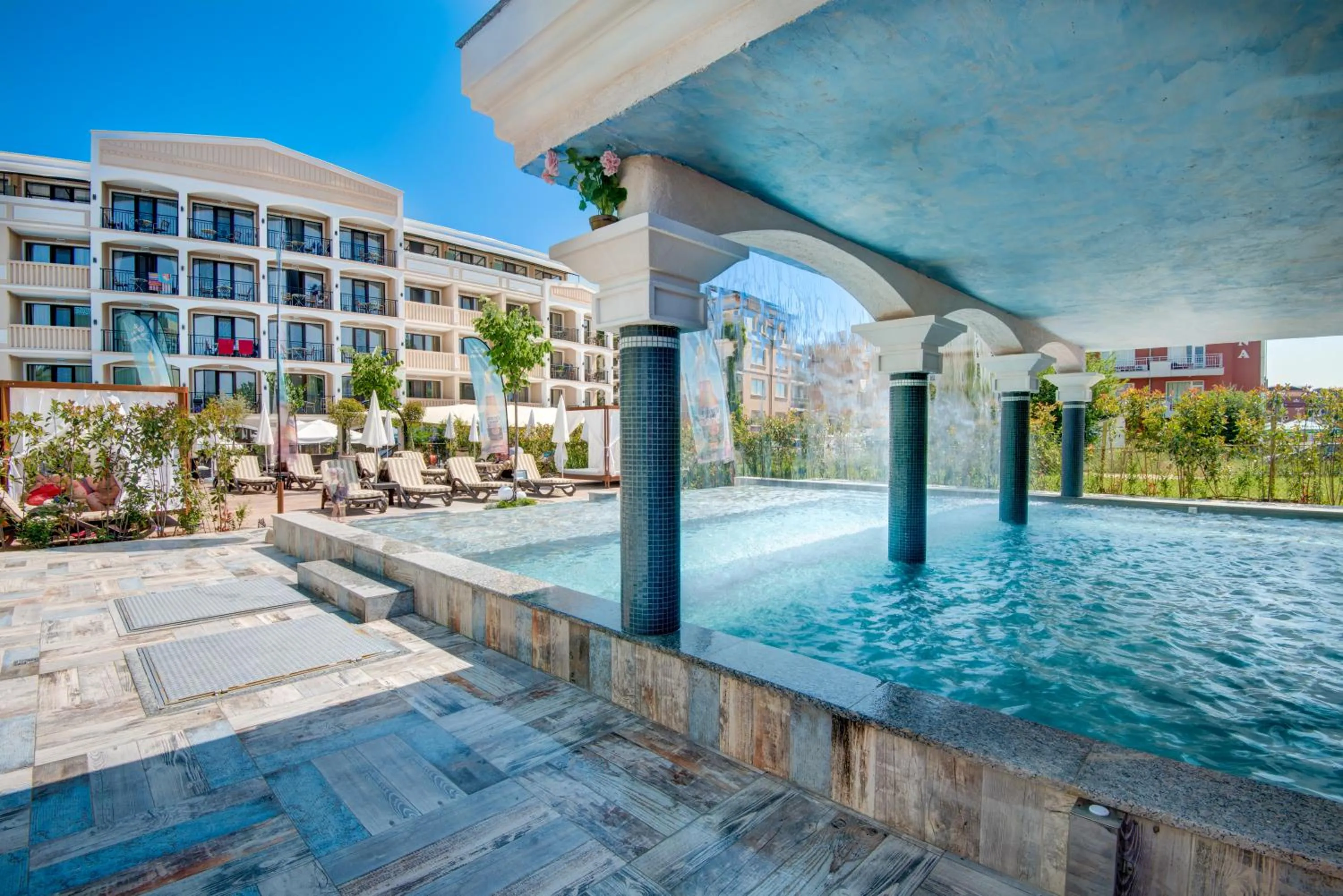Swimming pool in Siena Palace