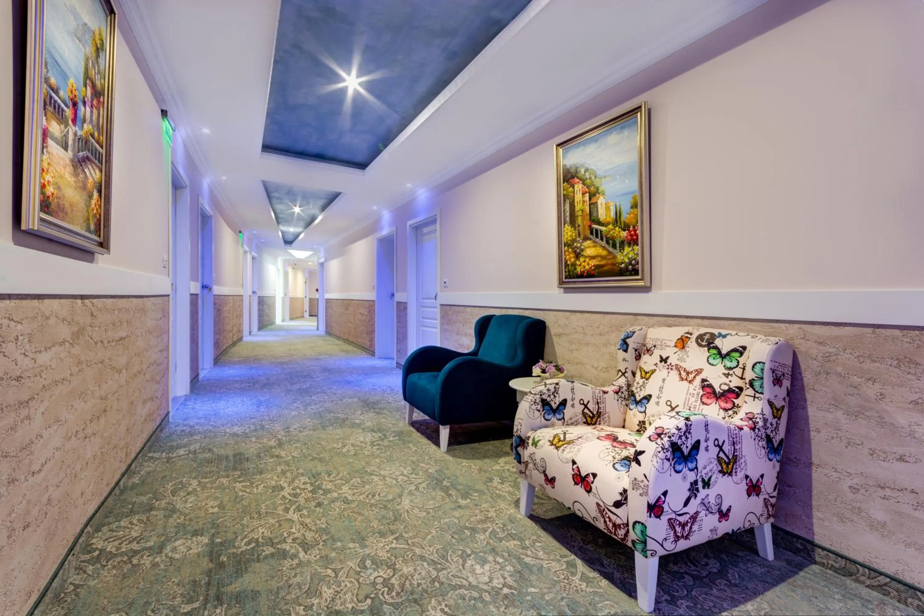 Seating area in Siena Palace