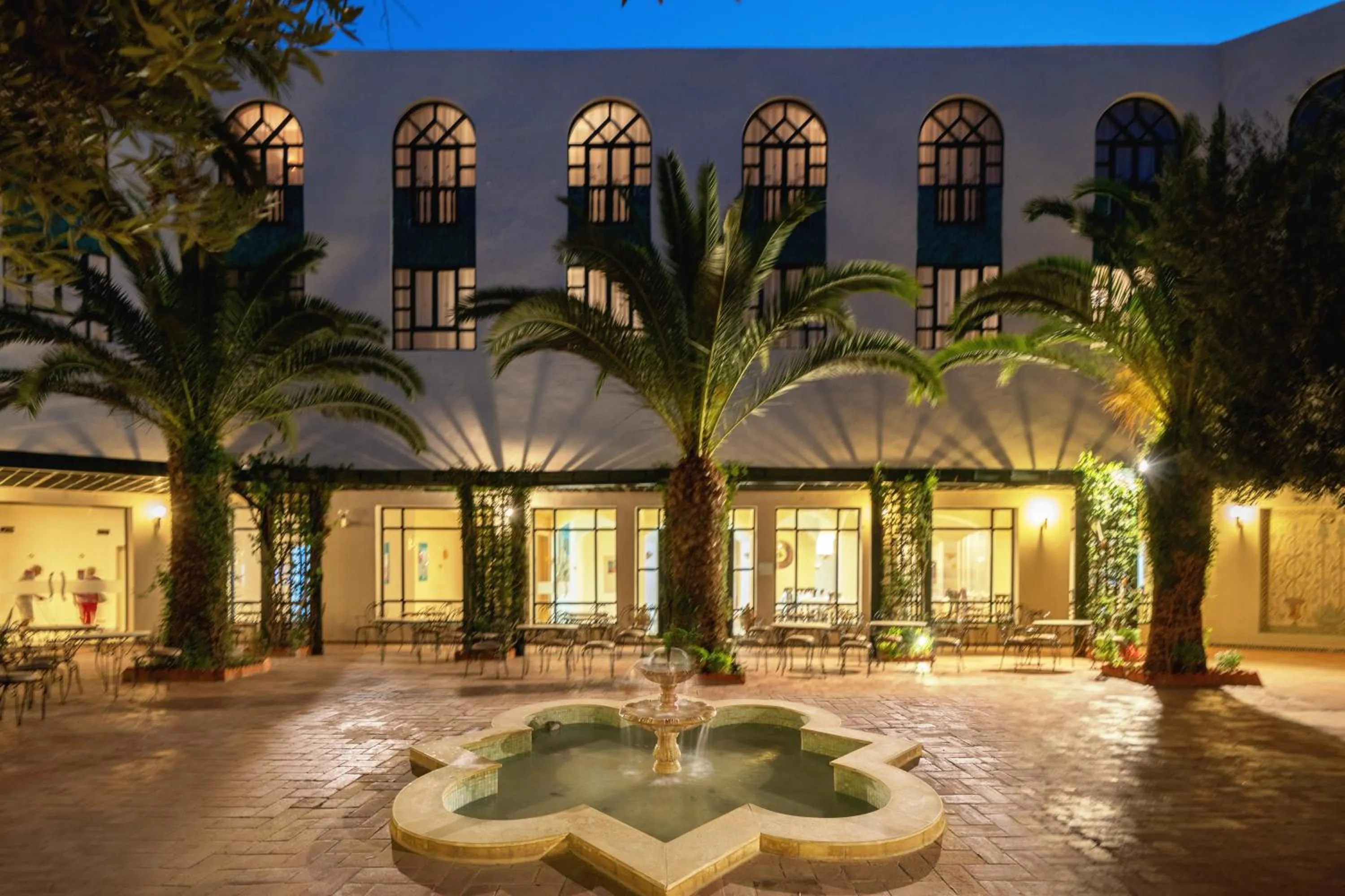 Inner courtyard view in TUI SUNEO Palm Beach Skanes - All Inclusive