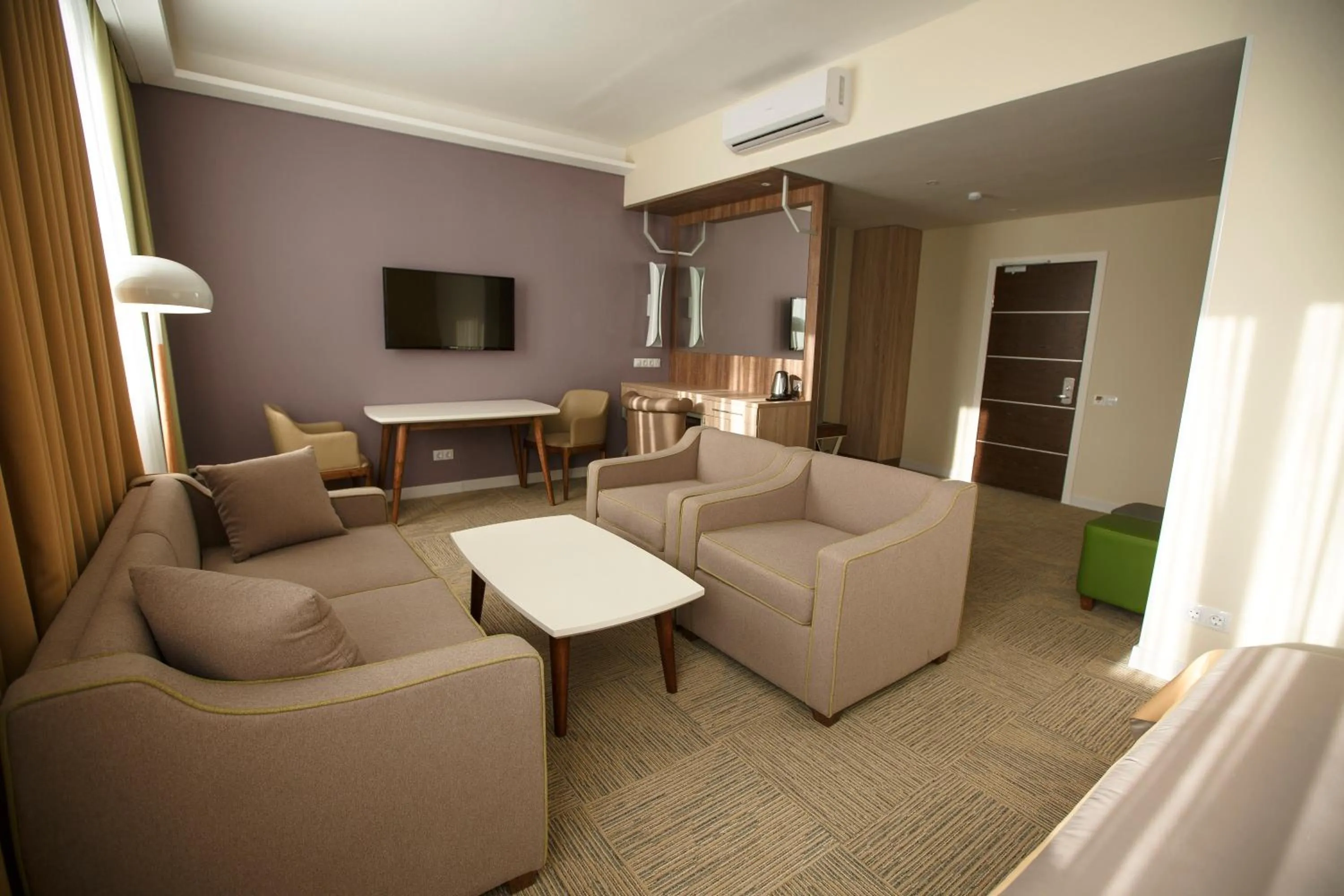 Deluxe Twin Room - single occupancy in GREEN Which Hotel