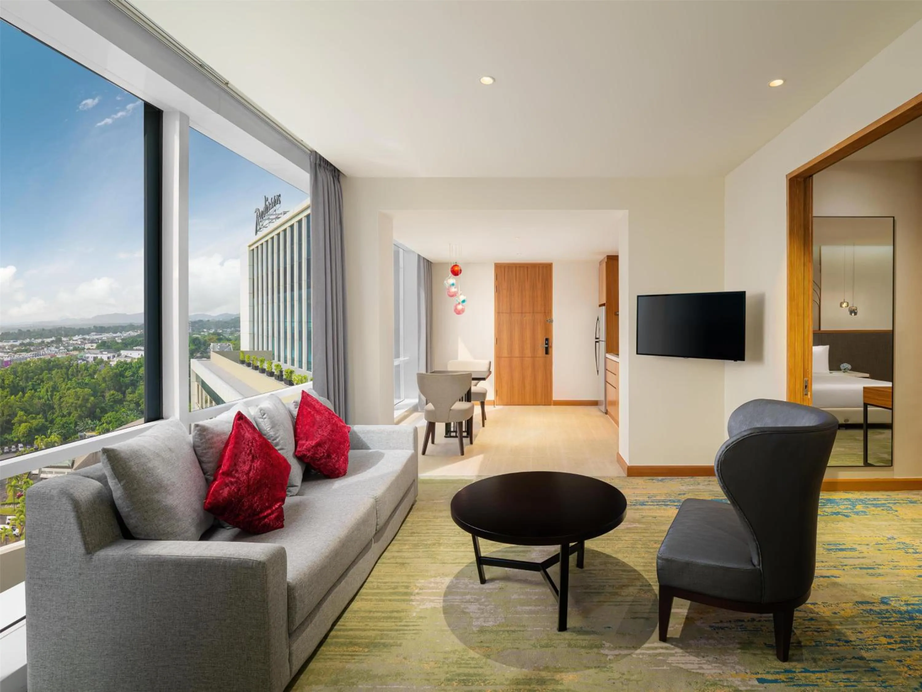 Photo of the whole room in Radisson Golf & Convention Center Batam