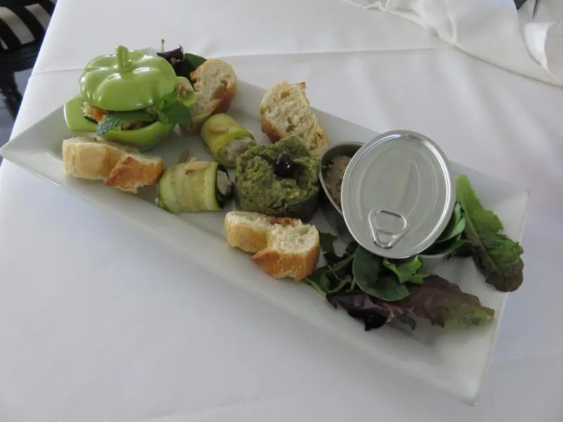 Restaurant/places to eat in Hotel mon Soleil