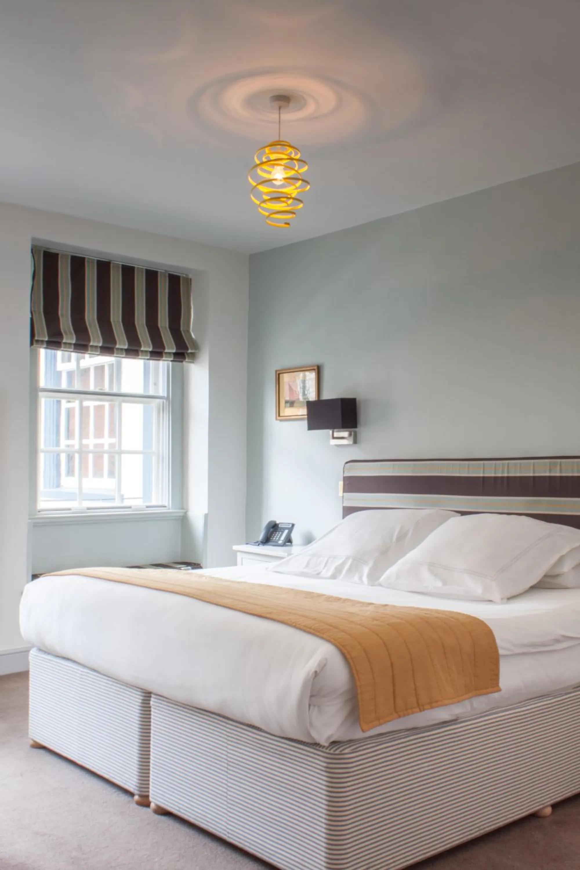 Photo of the whole room, Bed in The Salutation Inn