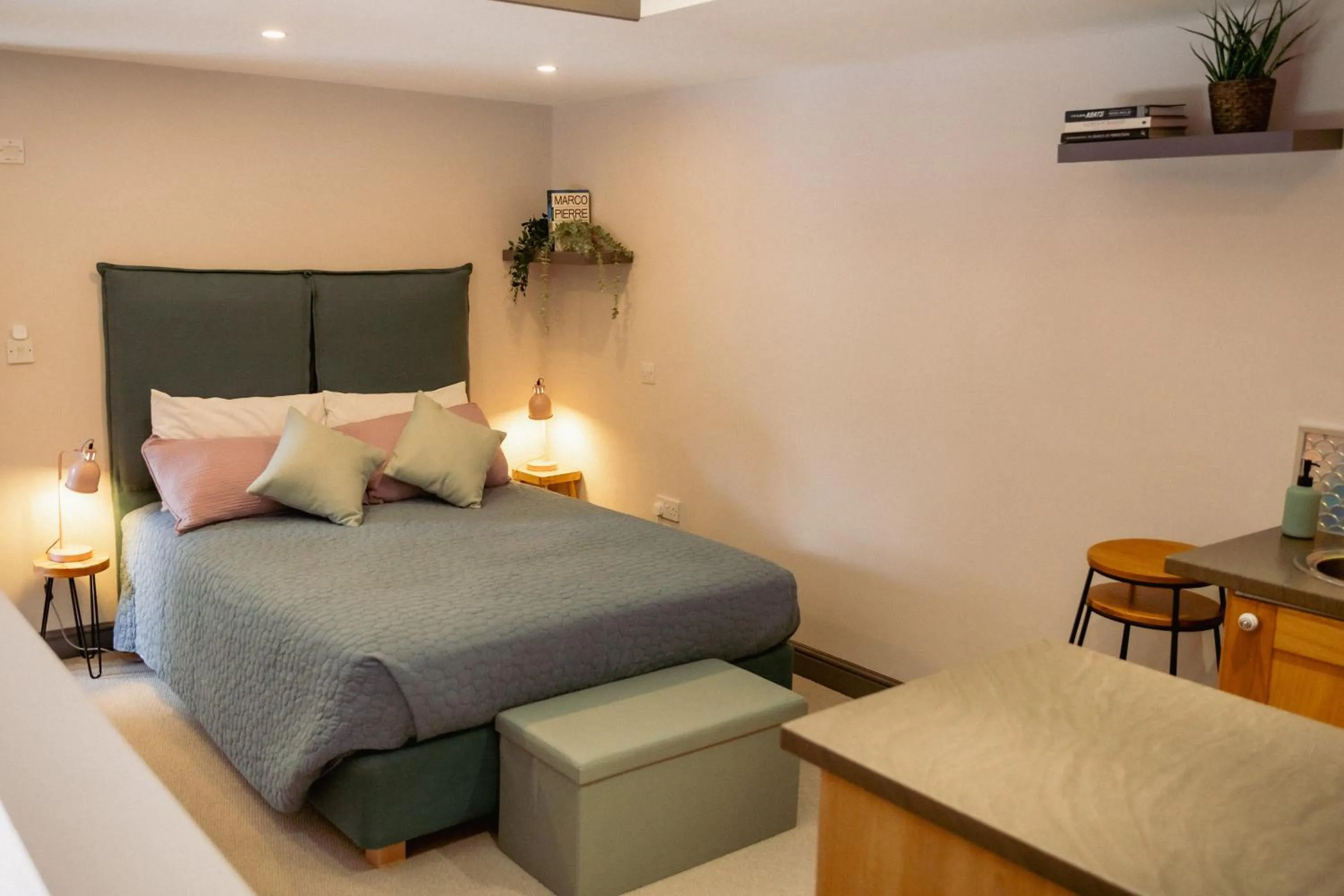 Bed in The Salutation Inn