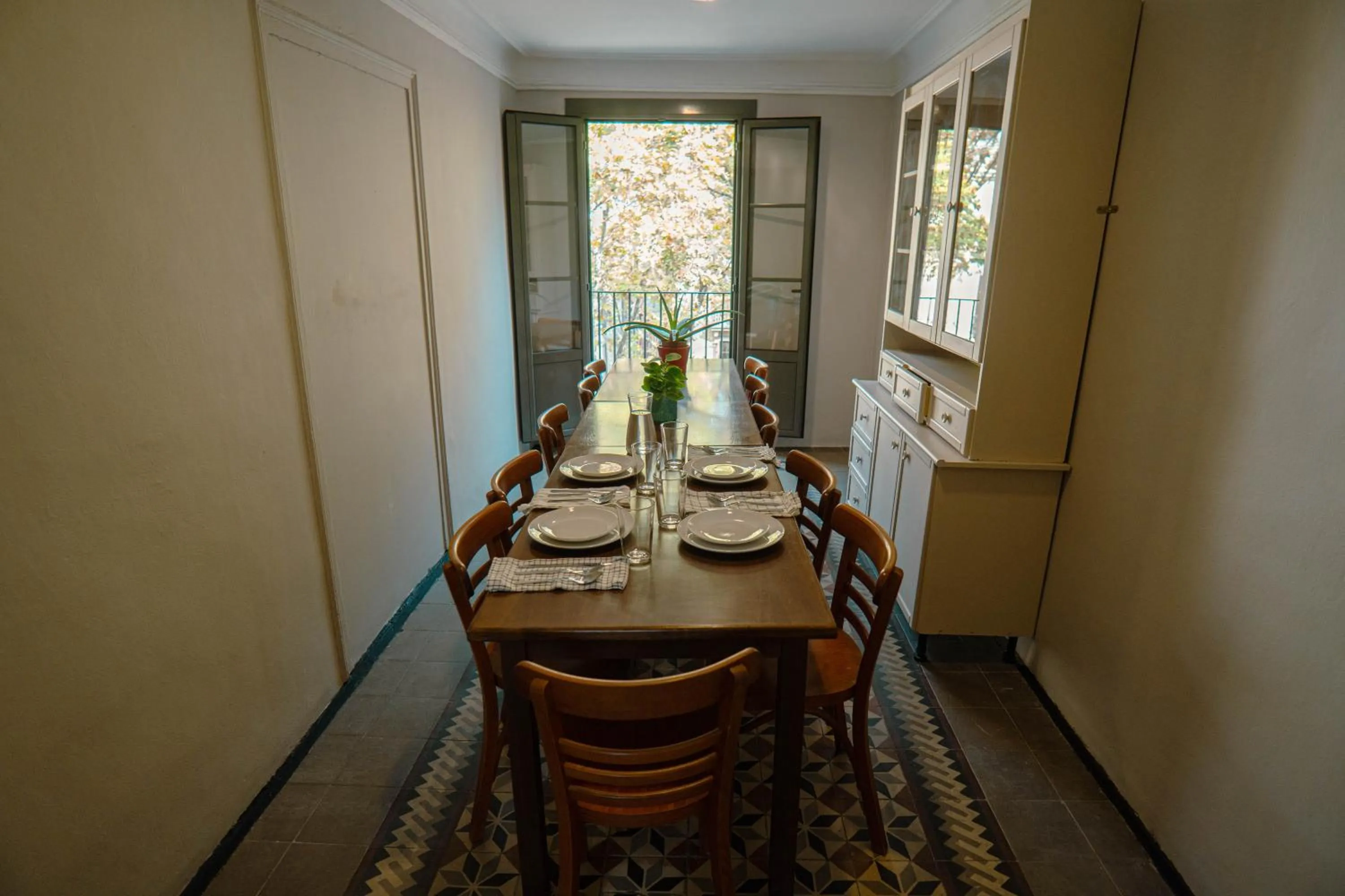 Dining area in Smartr Barcelona Ramblas