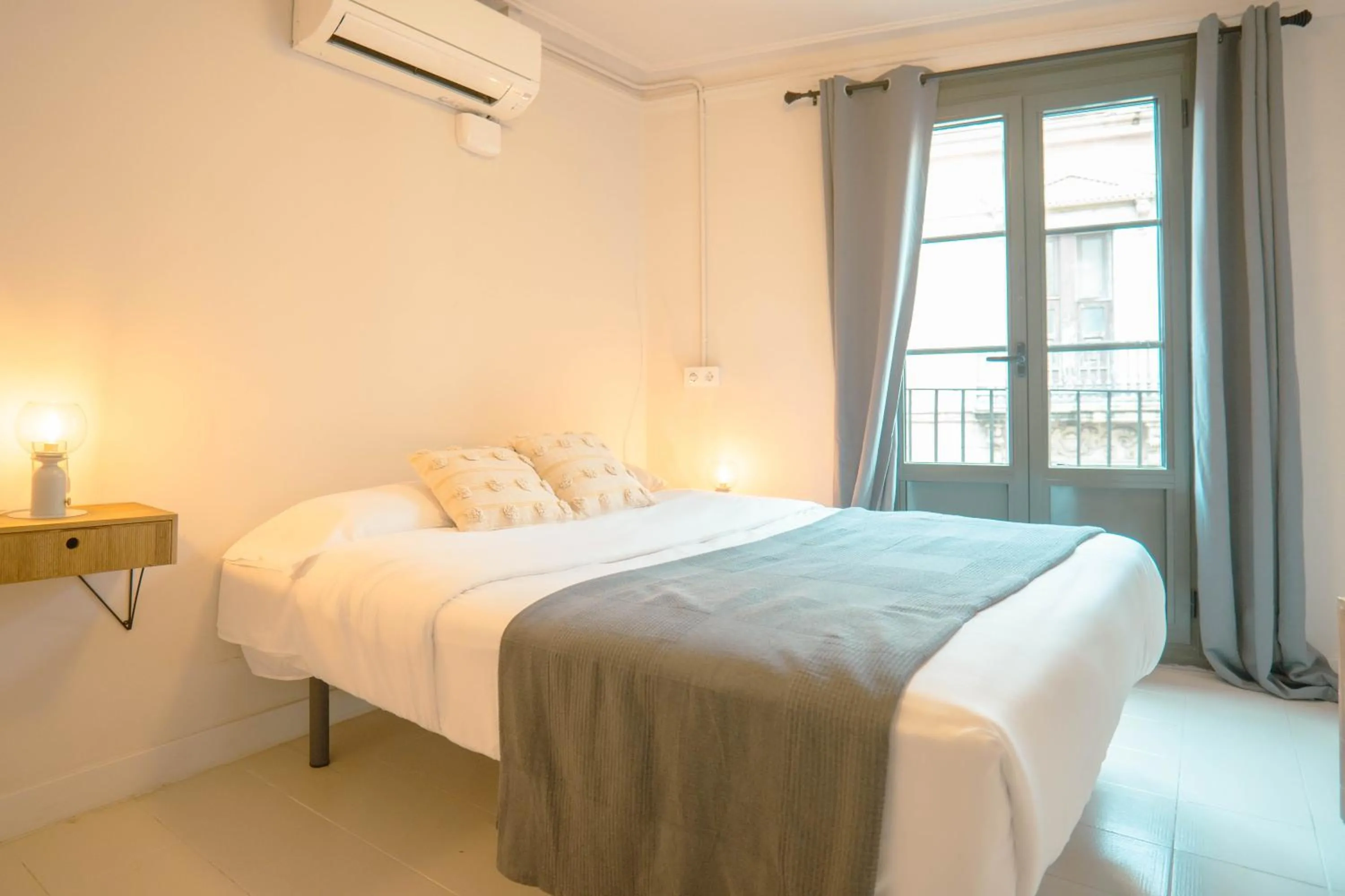 Bedroom, Bed in Smartr Barcelona Ramblas