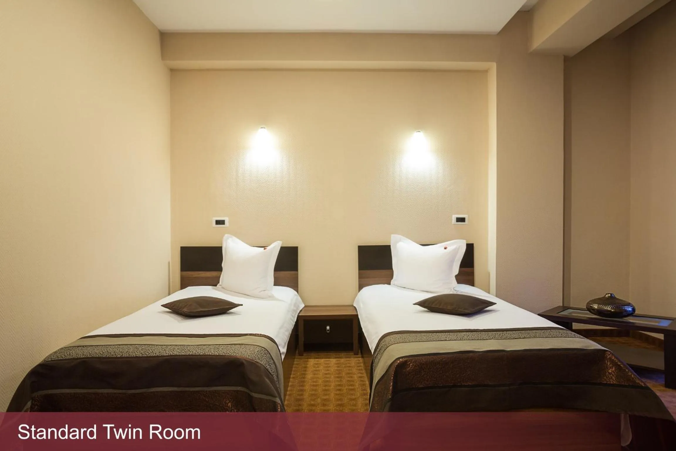 Bedroom, Bed in INTER BUSINESS Bucharest