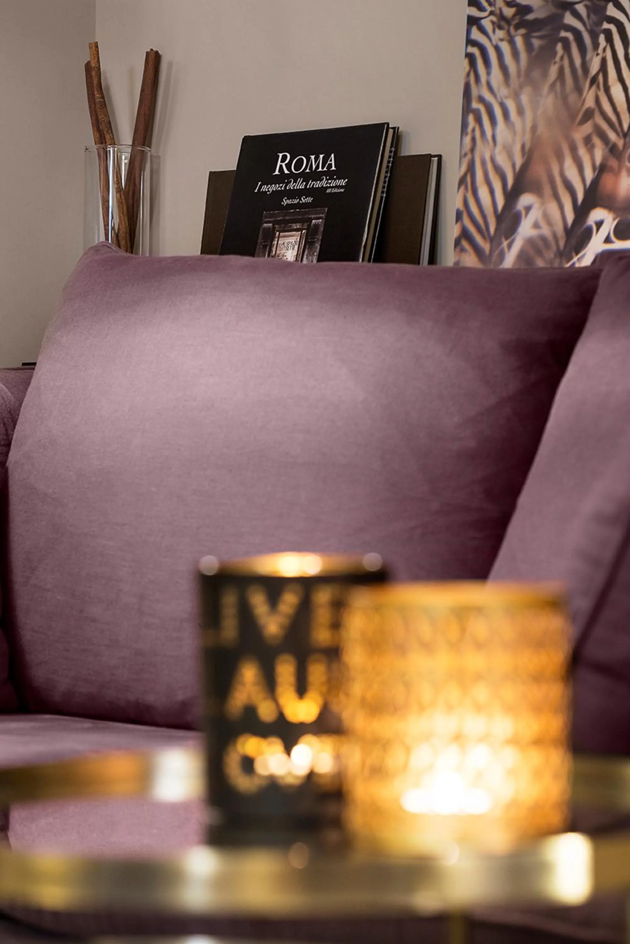 Communal lounge/ TV room in Giuturna Boutique Hotel