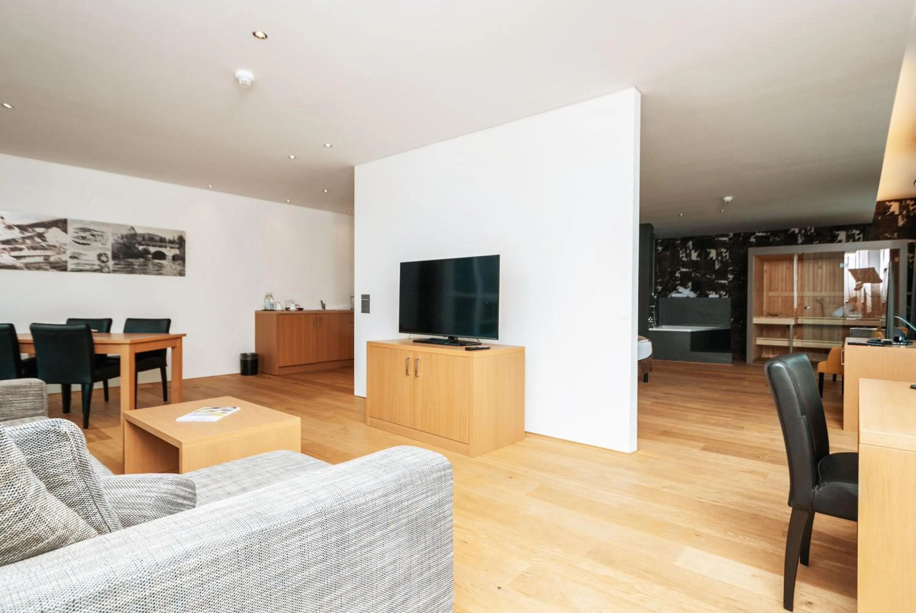 Seating area in Tailormade Hotel SIHLPARK Schindellegi