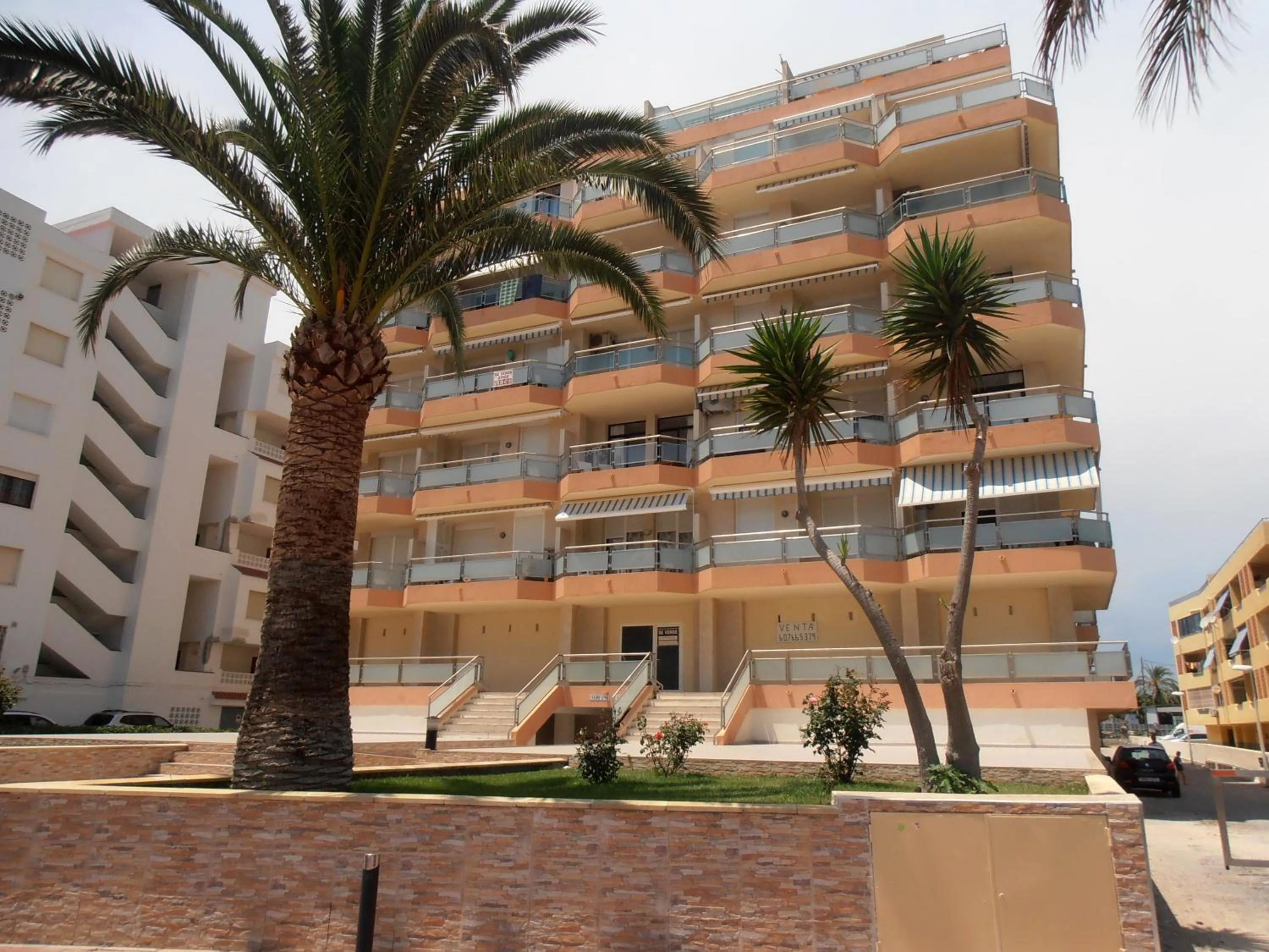 Property building in Apartamentos Surfing 3000