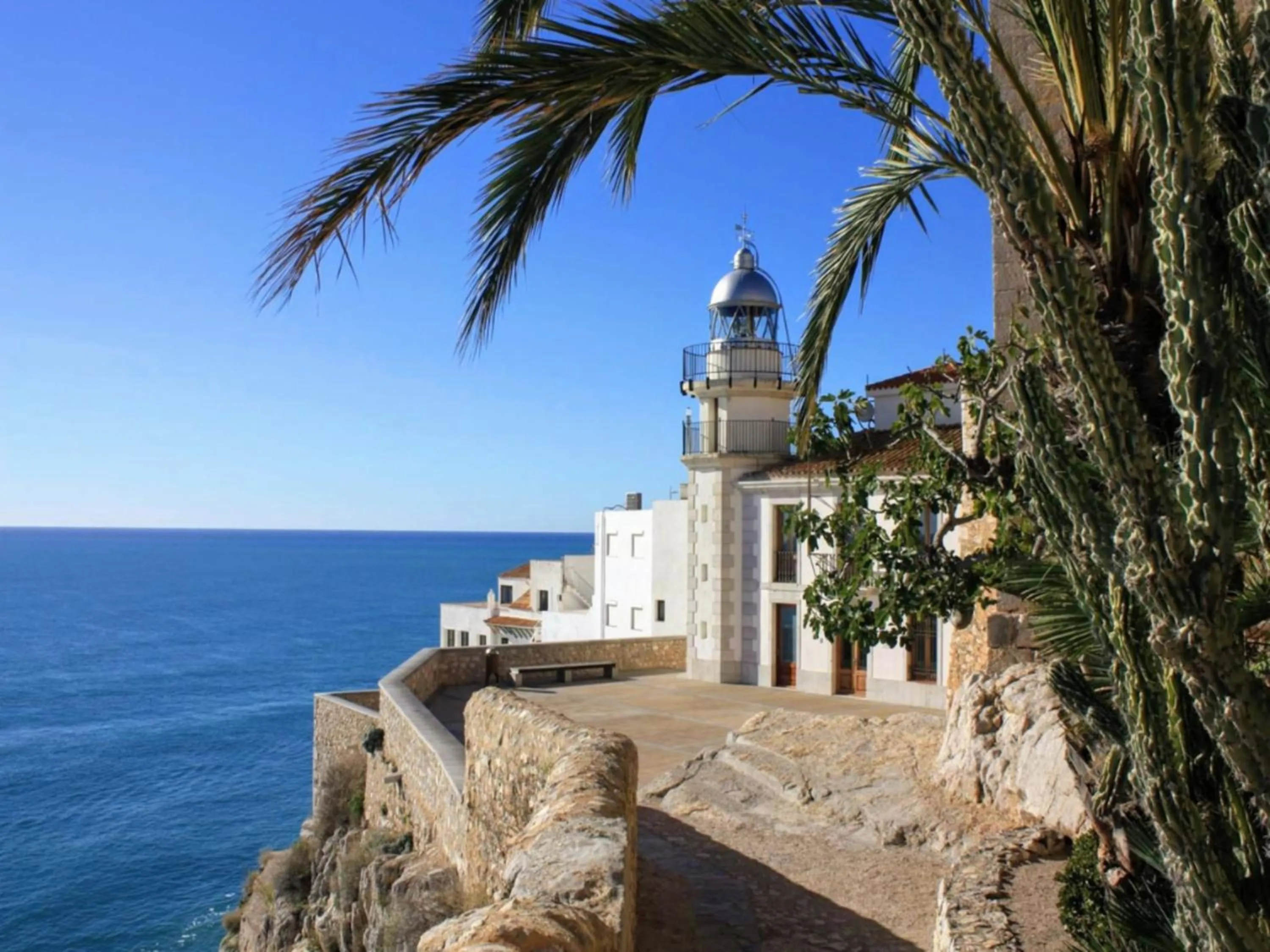 Nearby landmark in Apartamentos Surfing 3000