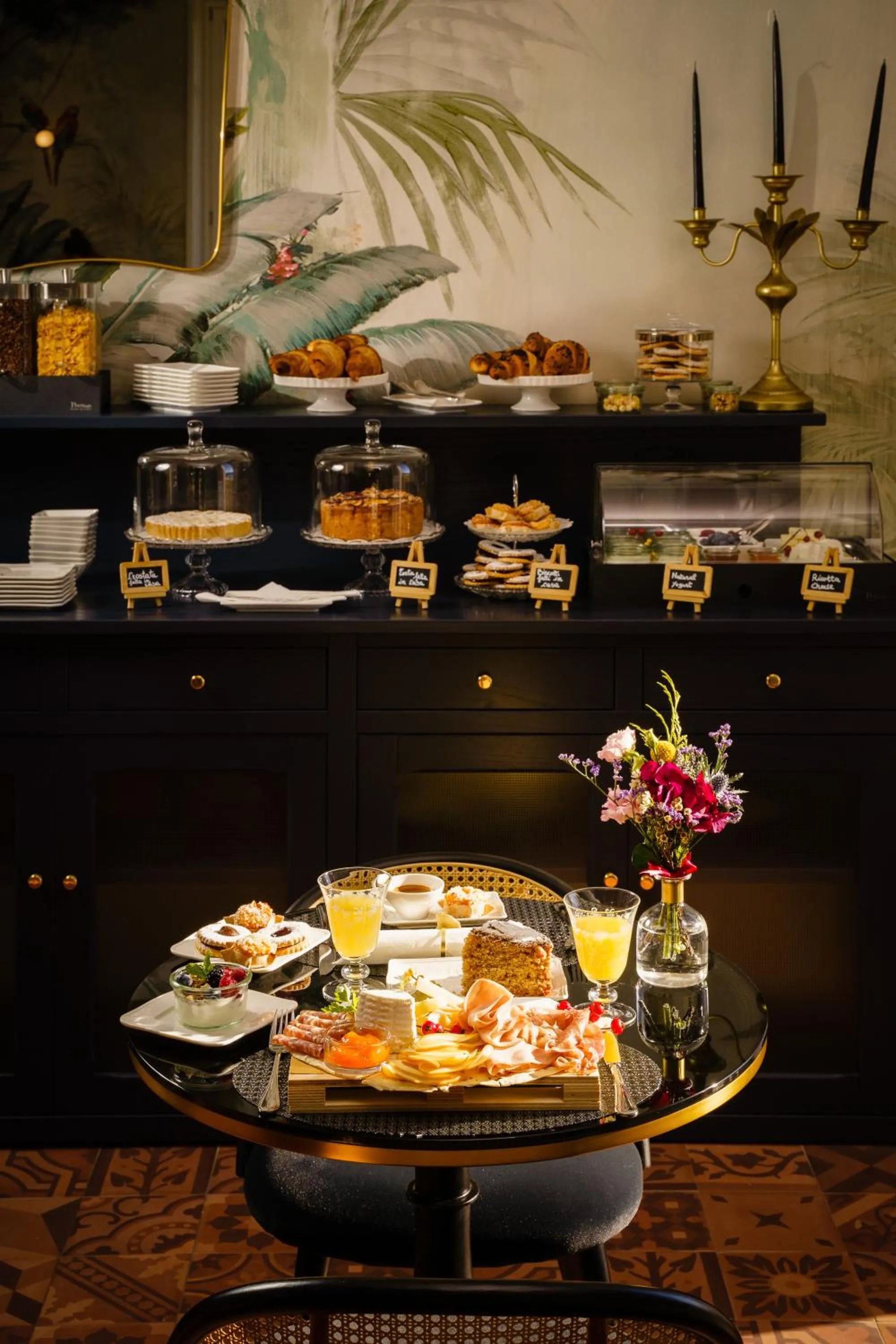 Food and drinks in Birkin Porto 1870