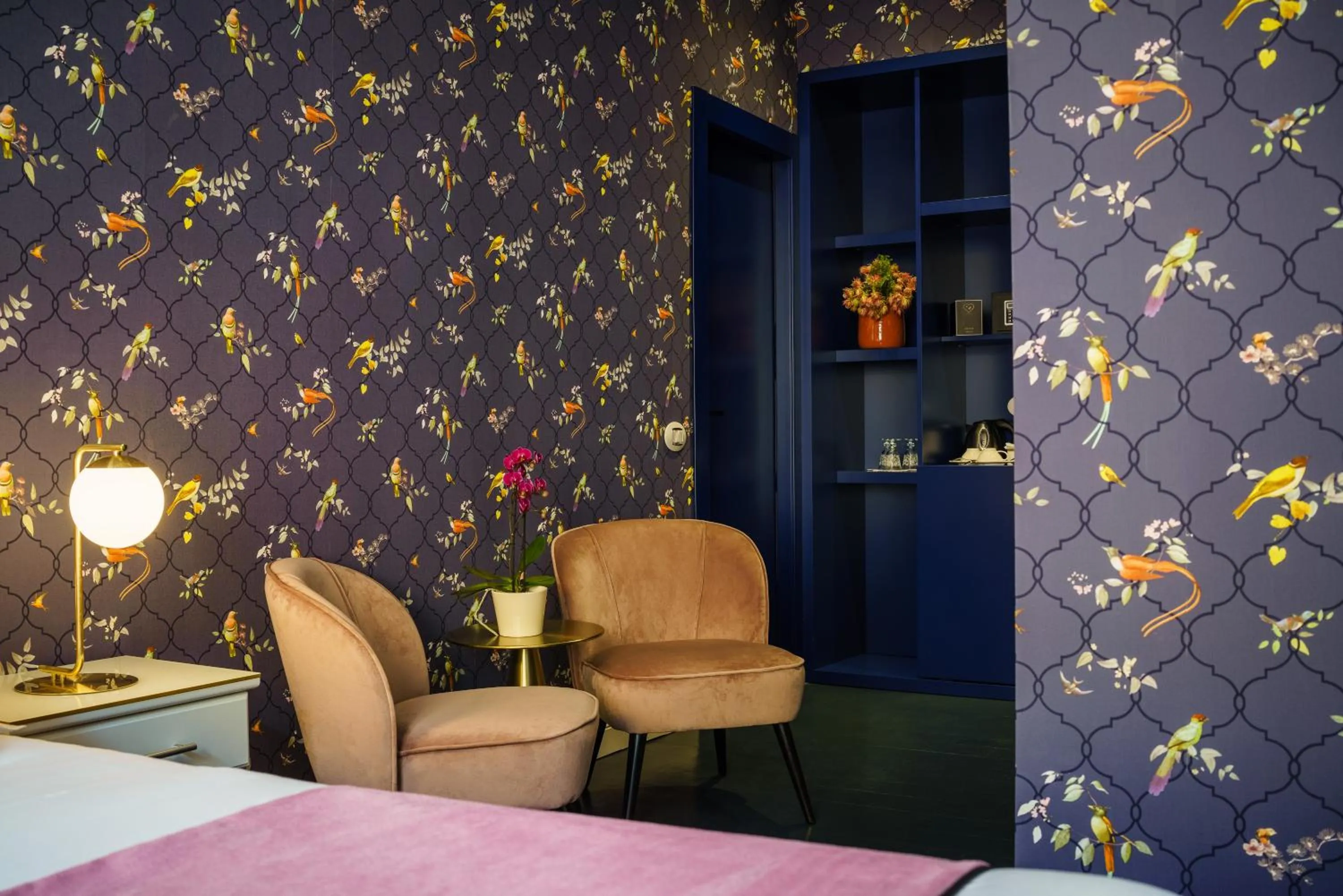 Bed in Birkin Porto 1870