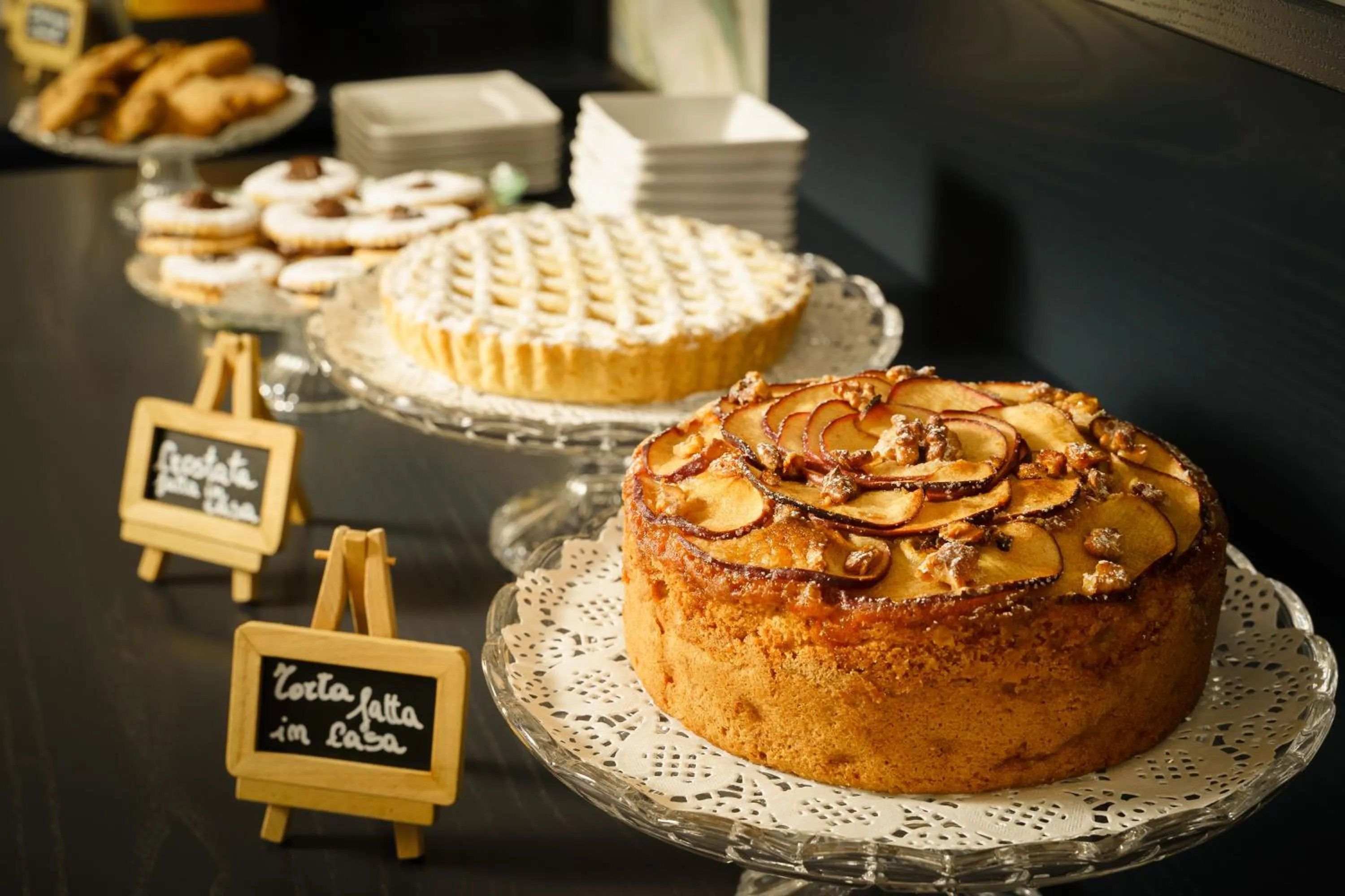 Communal lounge/ TV room in Birkin Porto 1870