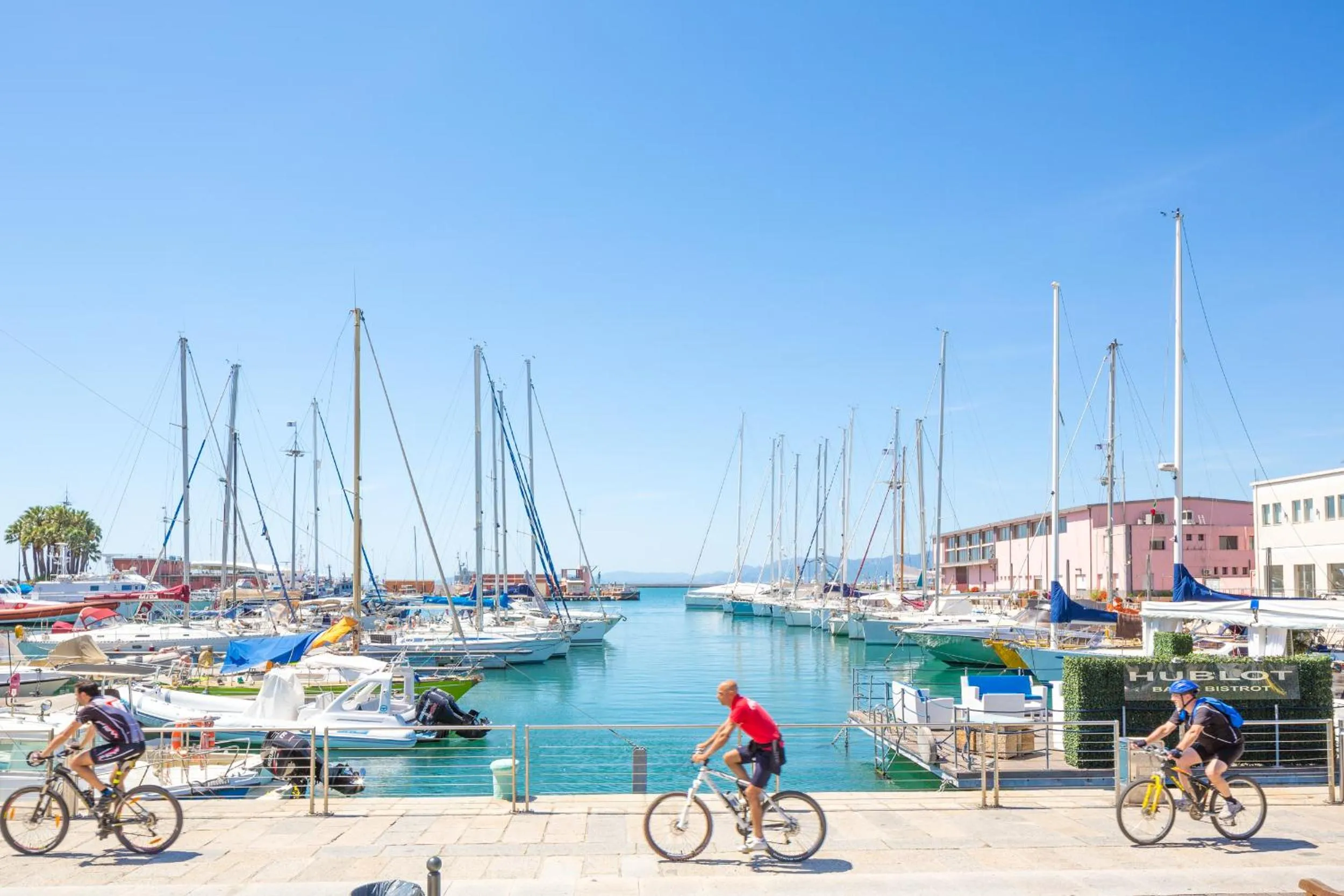 Neighbourhood in Birkin Porto 1870