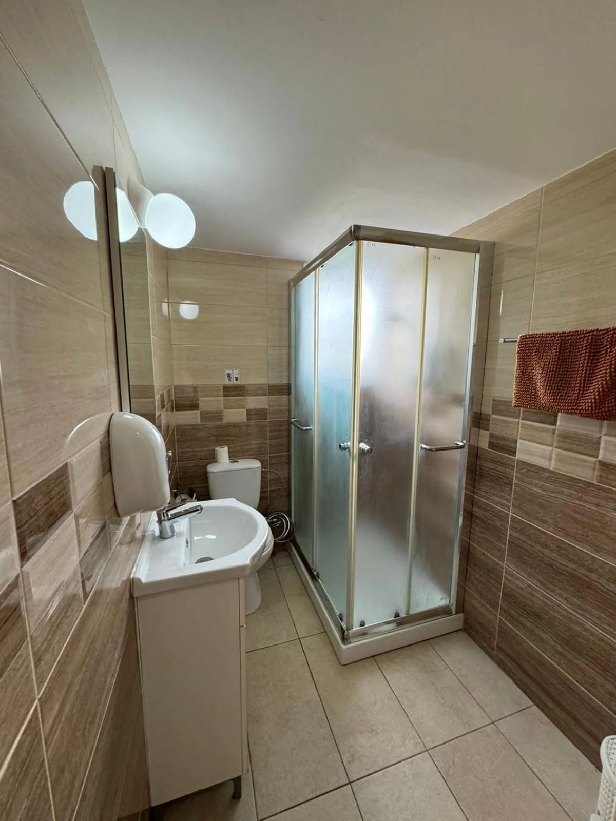 Shower in Sea Apartments