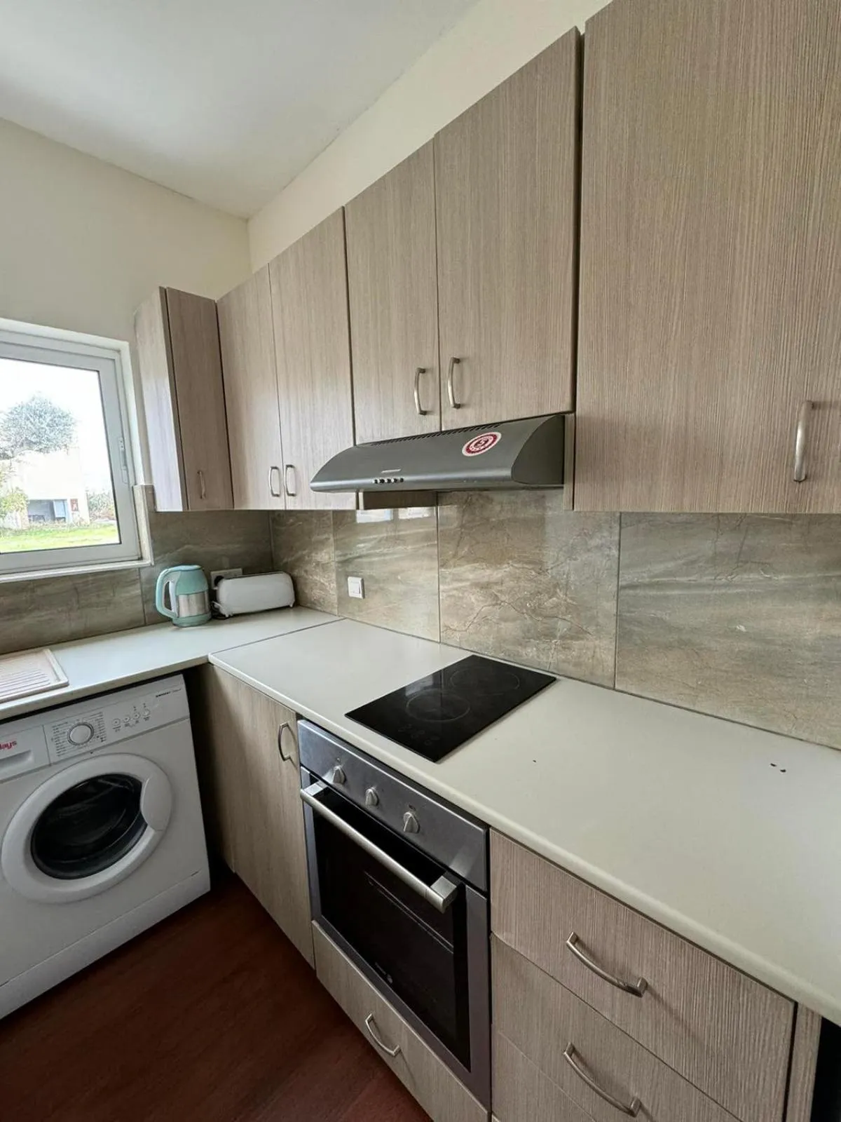 Kitchen or kitchenette in Sea Apartments