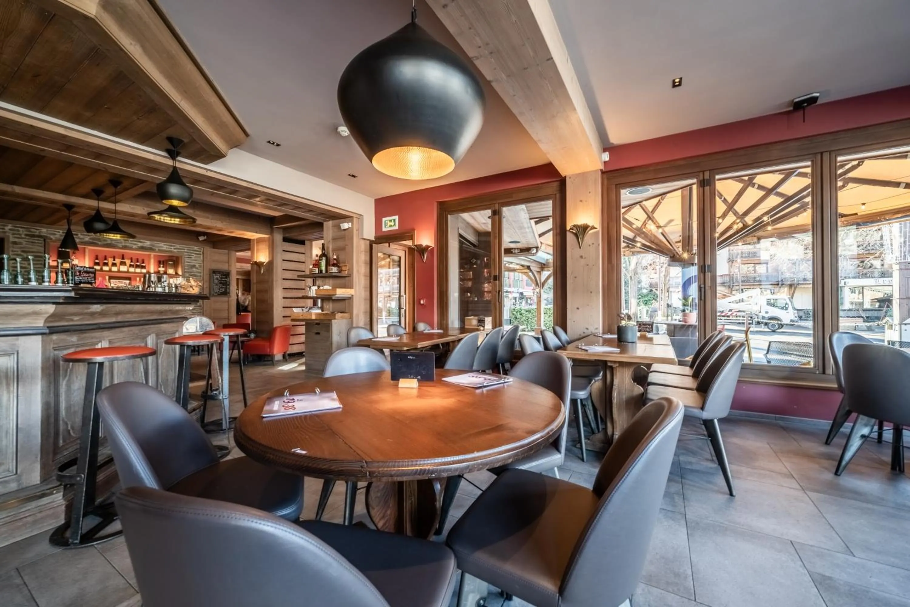 Lounge or bar in Hotel Le Samoyede