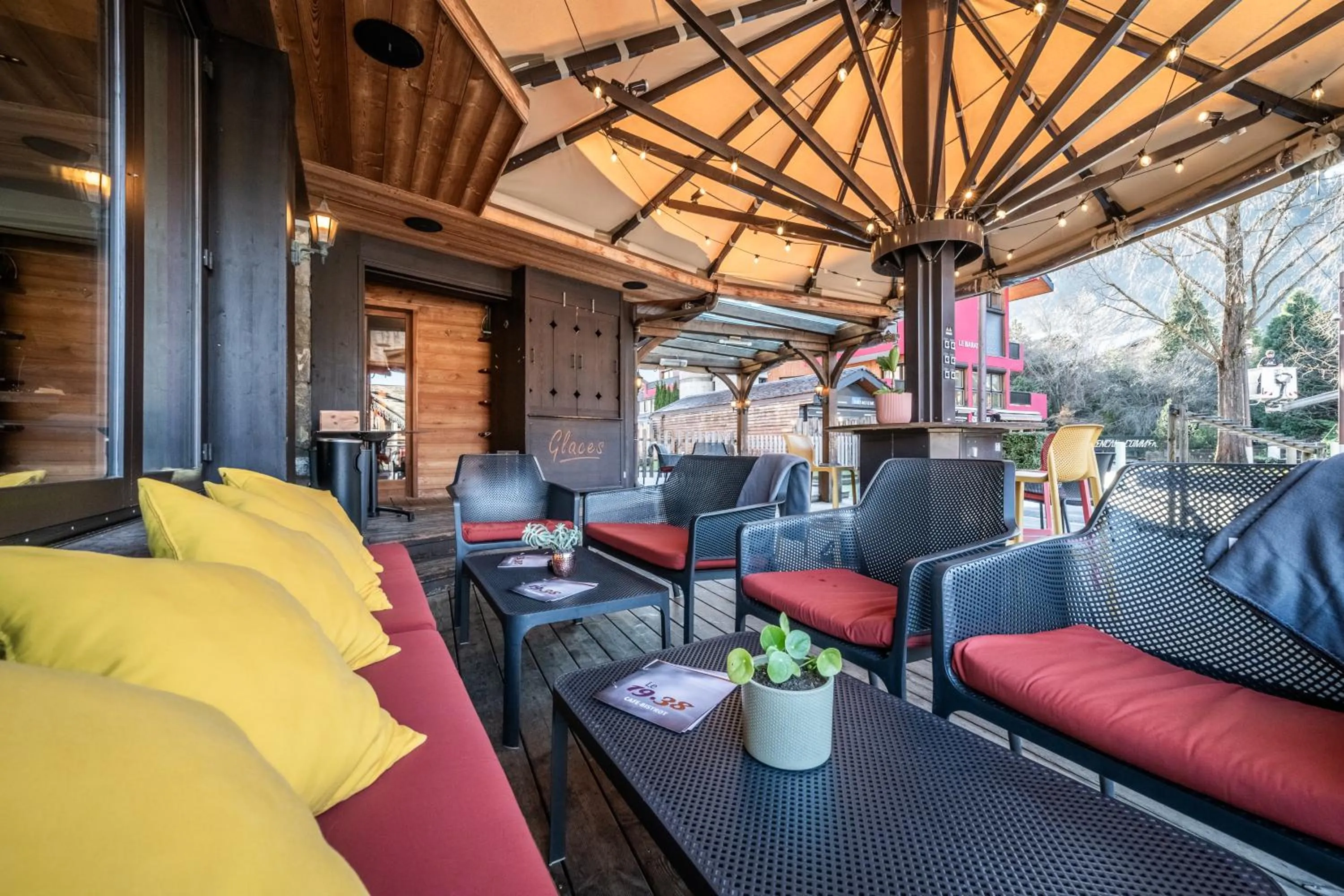 Balcony/Terrace in Hotel Le Samoyede