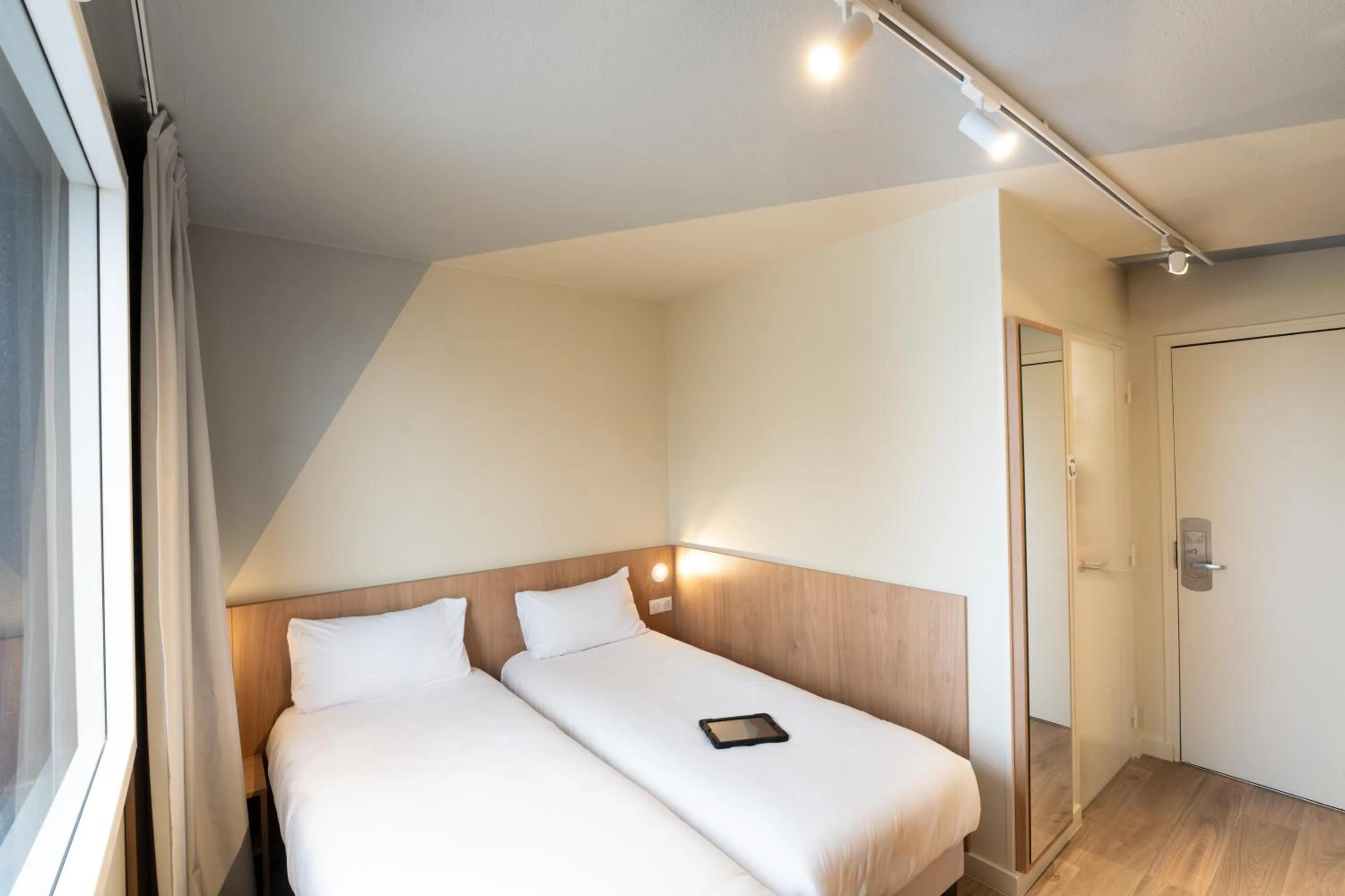Bed in Hotel Ibis Budget Rennes Cesson