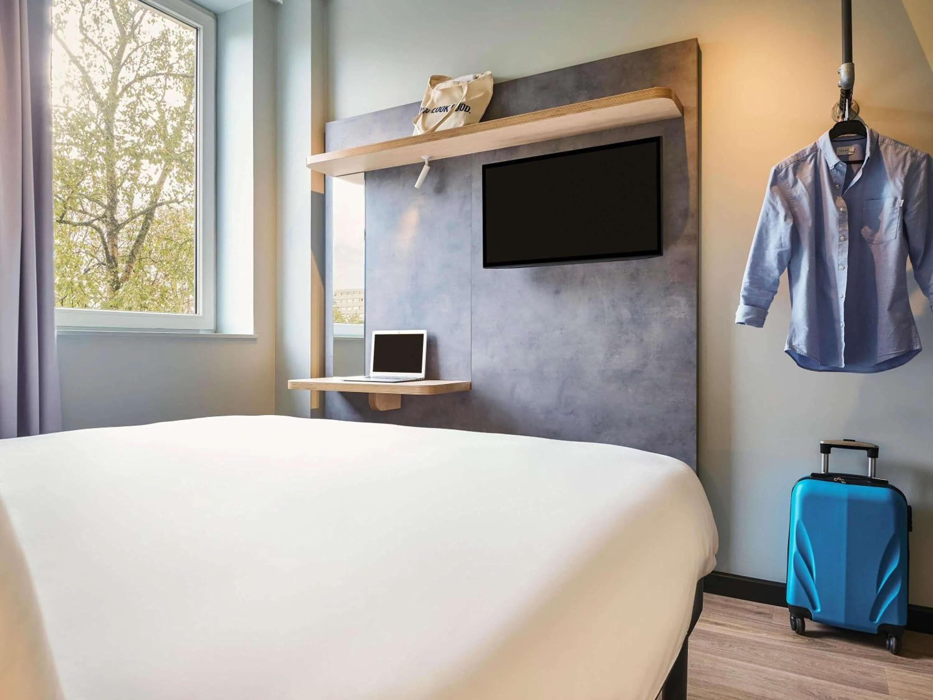 Bedroom, Bed in Hotel Ibis Budget Rennes Cesson