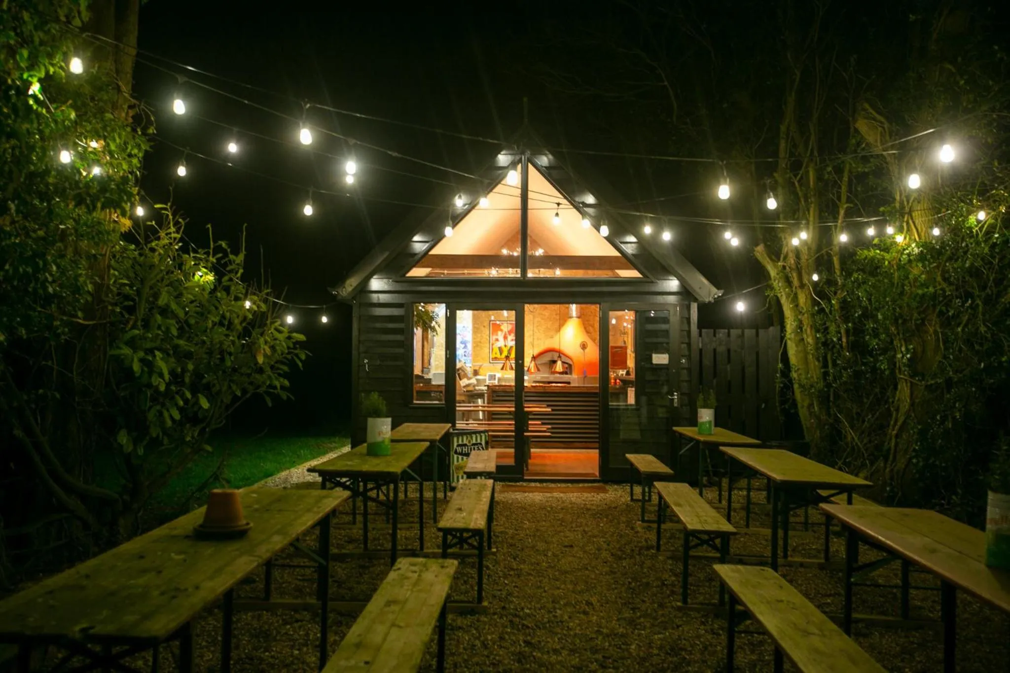 Restaurant/places to eat in The Bowl Inn